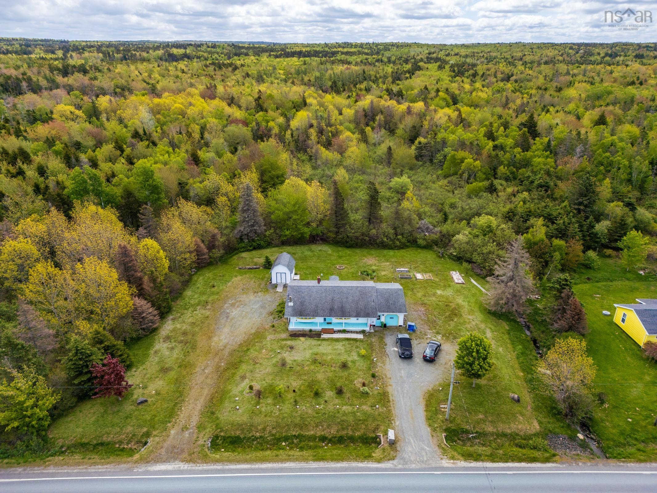 $352,500.00: 7784 Highway 101, Plympton