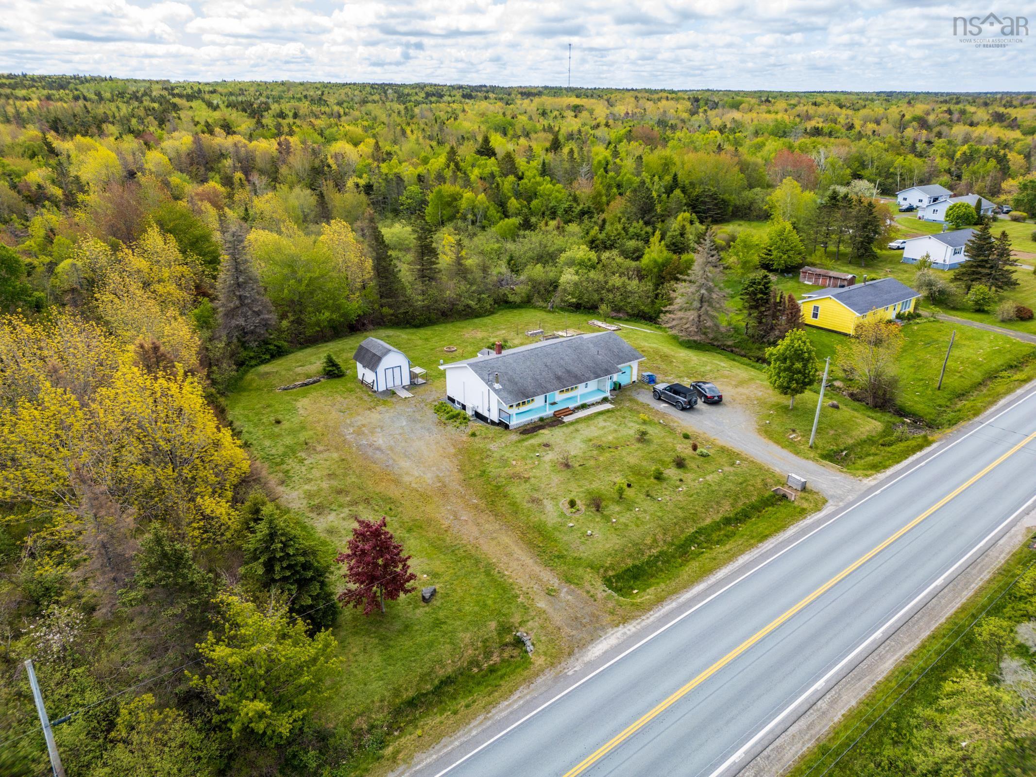 $352,500.00: 7784 Highway 101, Plympton