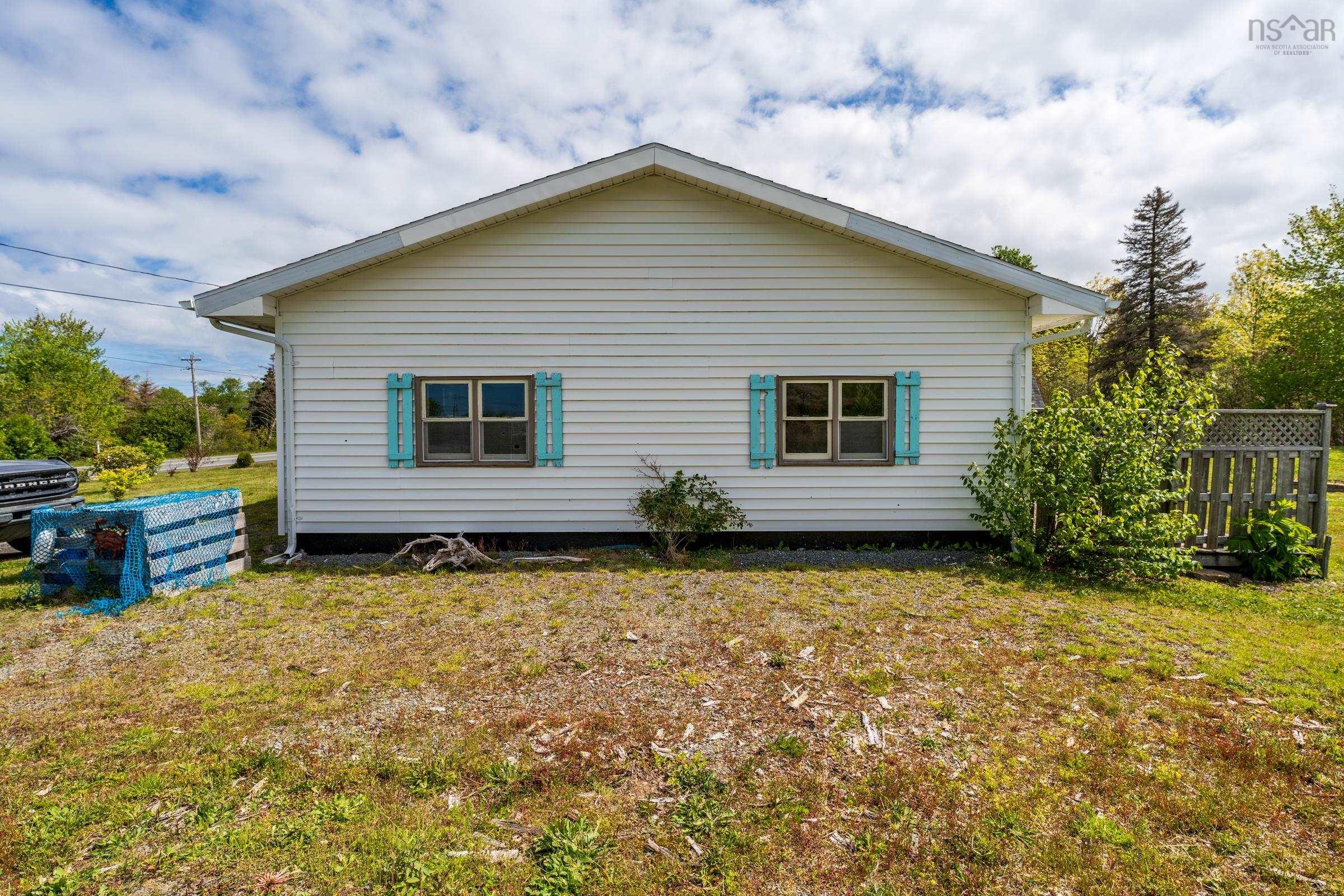 $352,500.00: 7784 Highway 101, Plympton