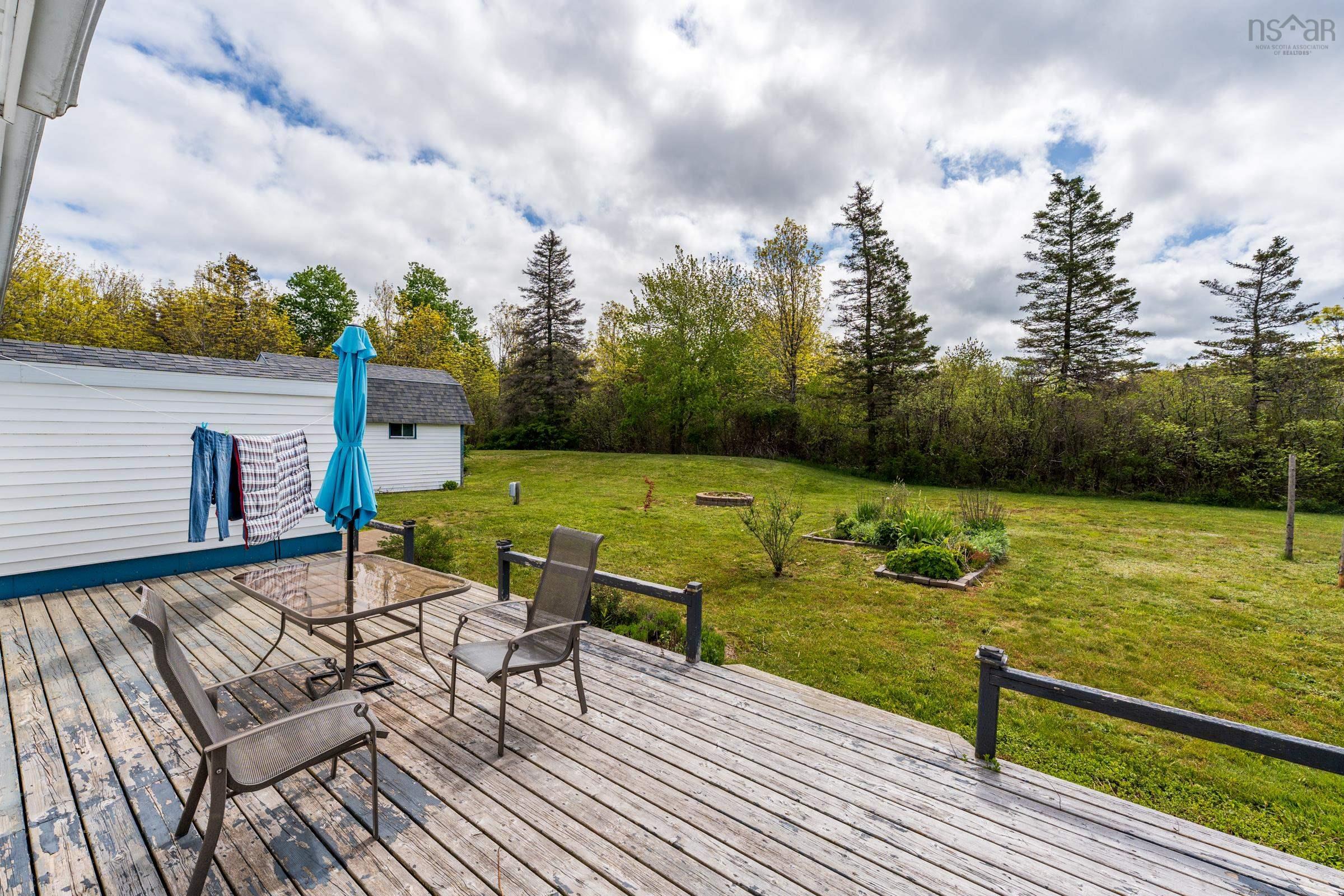 $352,500.00: 7784 Highway 101, Plympton