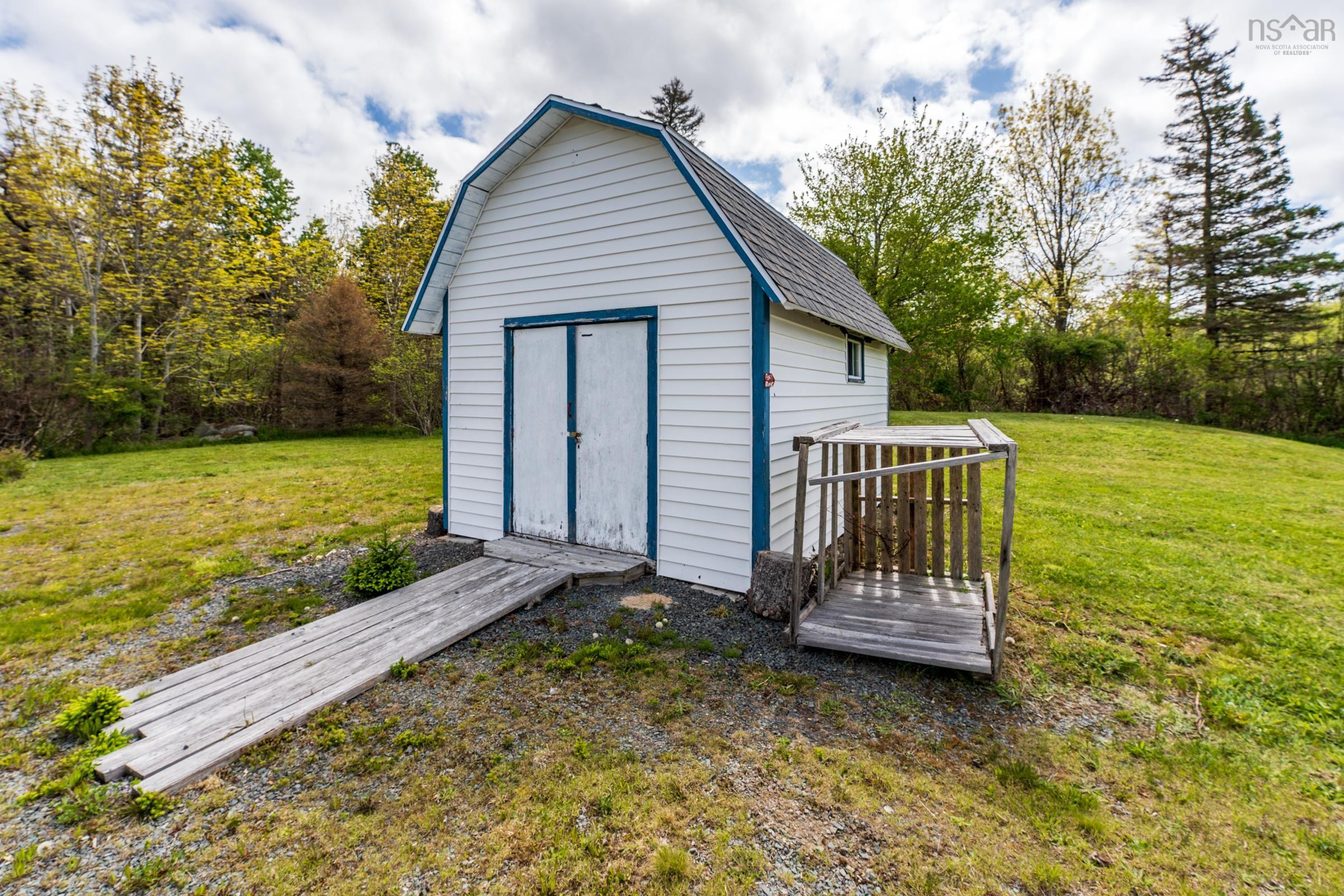 $352,500.00: 7784 Highway 101, Plympton