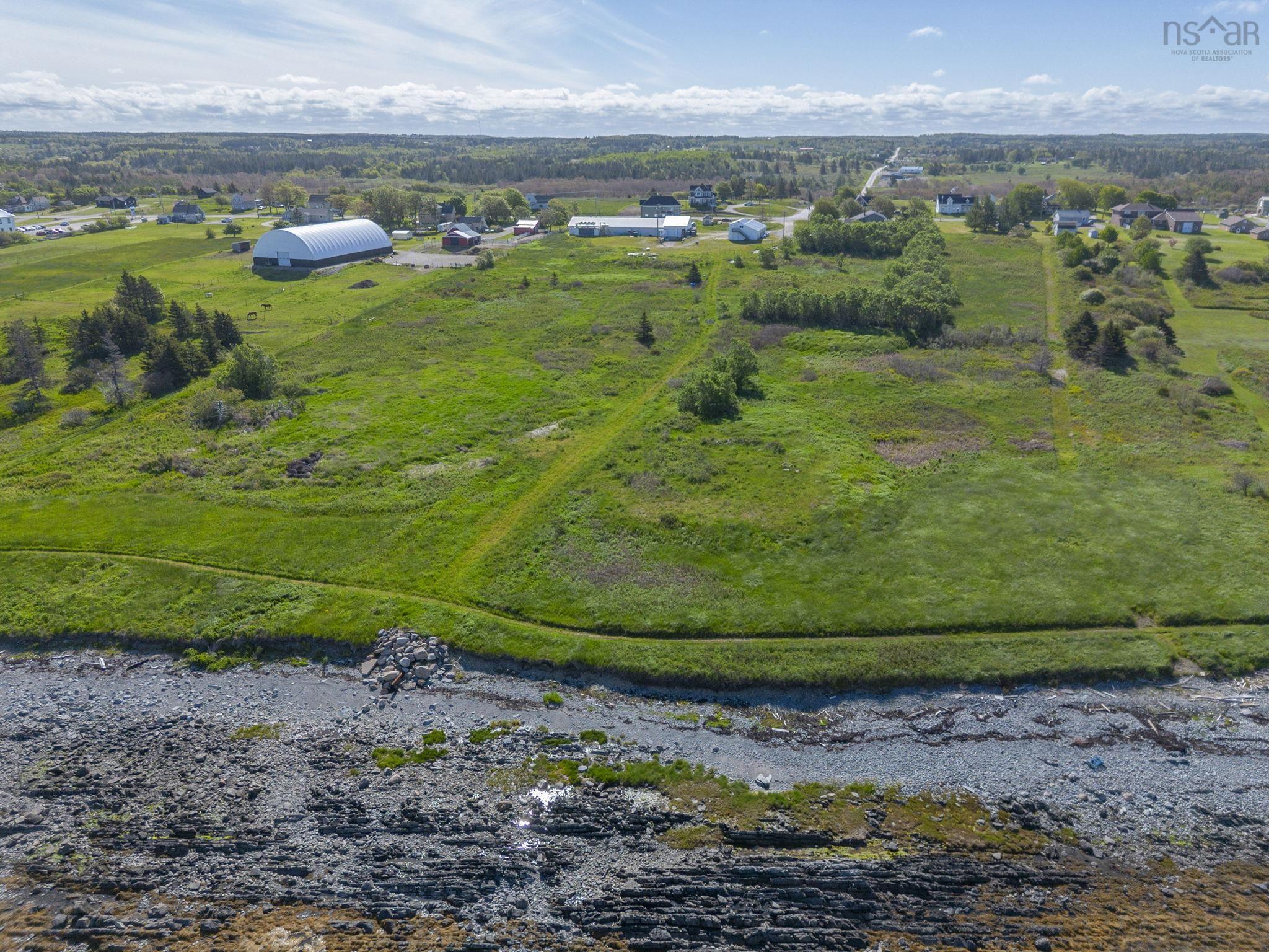 $149,000.00: lot 2 1 Highway, Saulnierville
