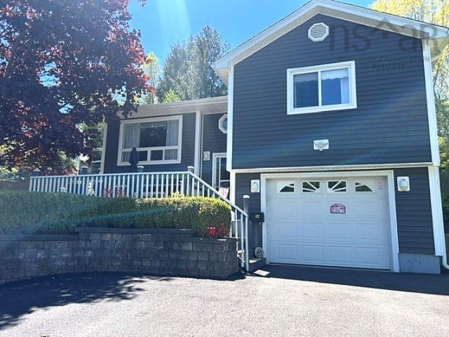 $389,900.00: 54 Martha Avenue, Truro