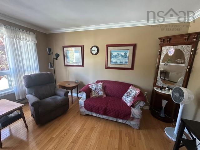 $389,900.00: 54 Martha Avenue, Truro