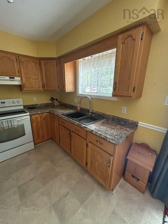 $389,900.00: 54 Martha Avenue, Truro