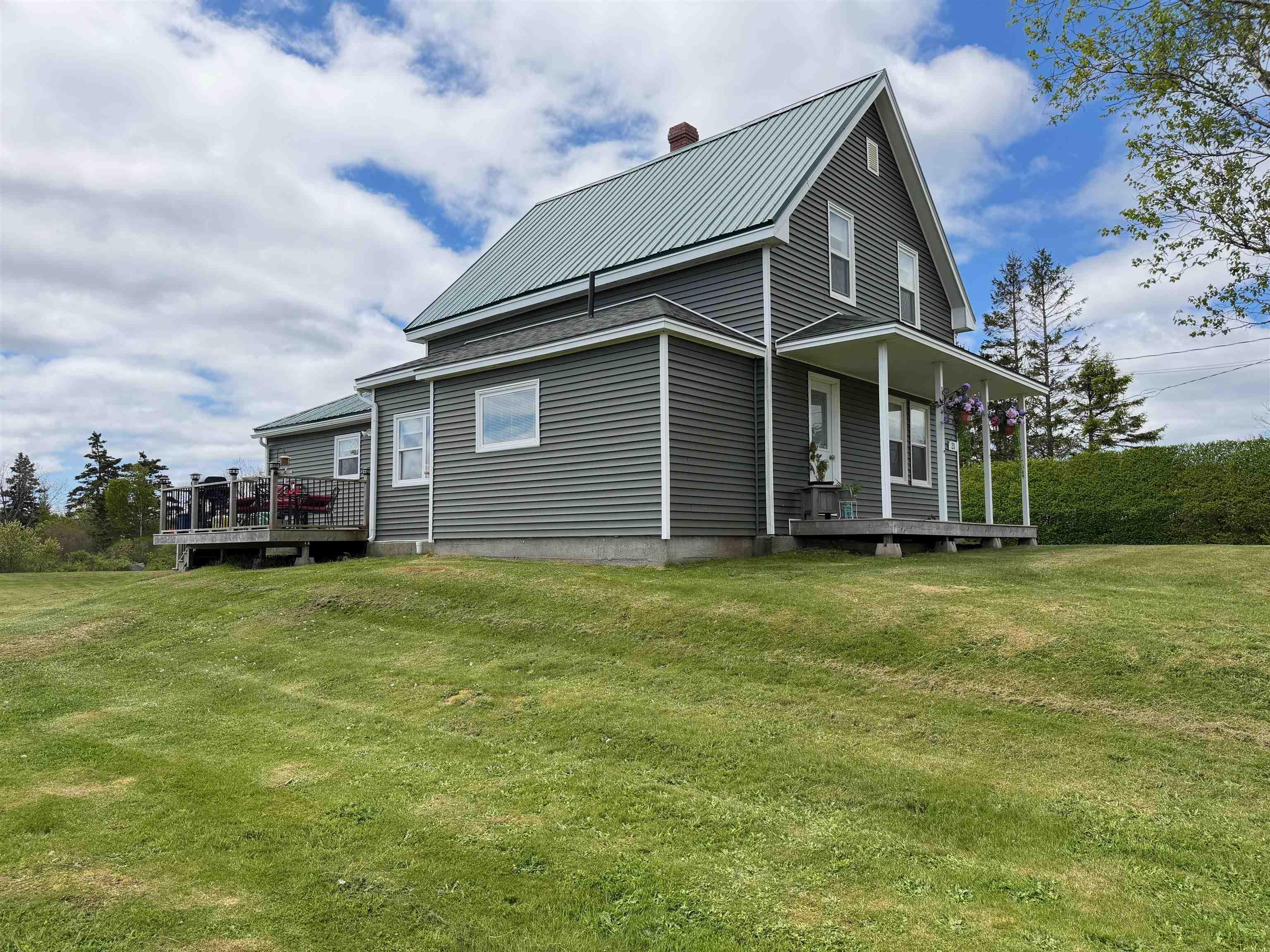 $327,500.00: 20 Jacquard Road, Lower Wedgeport