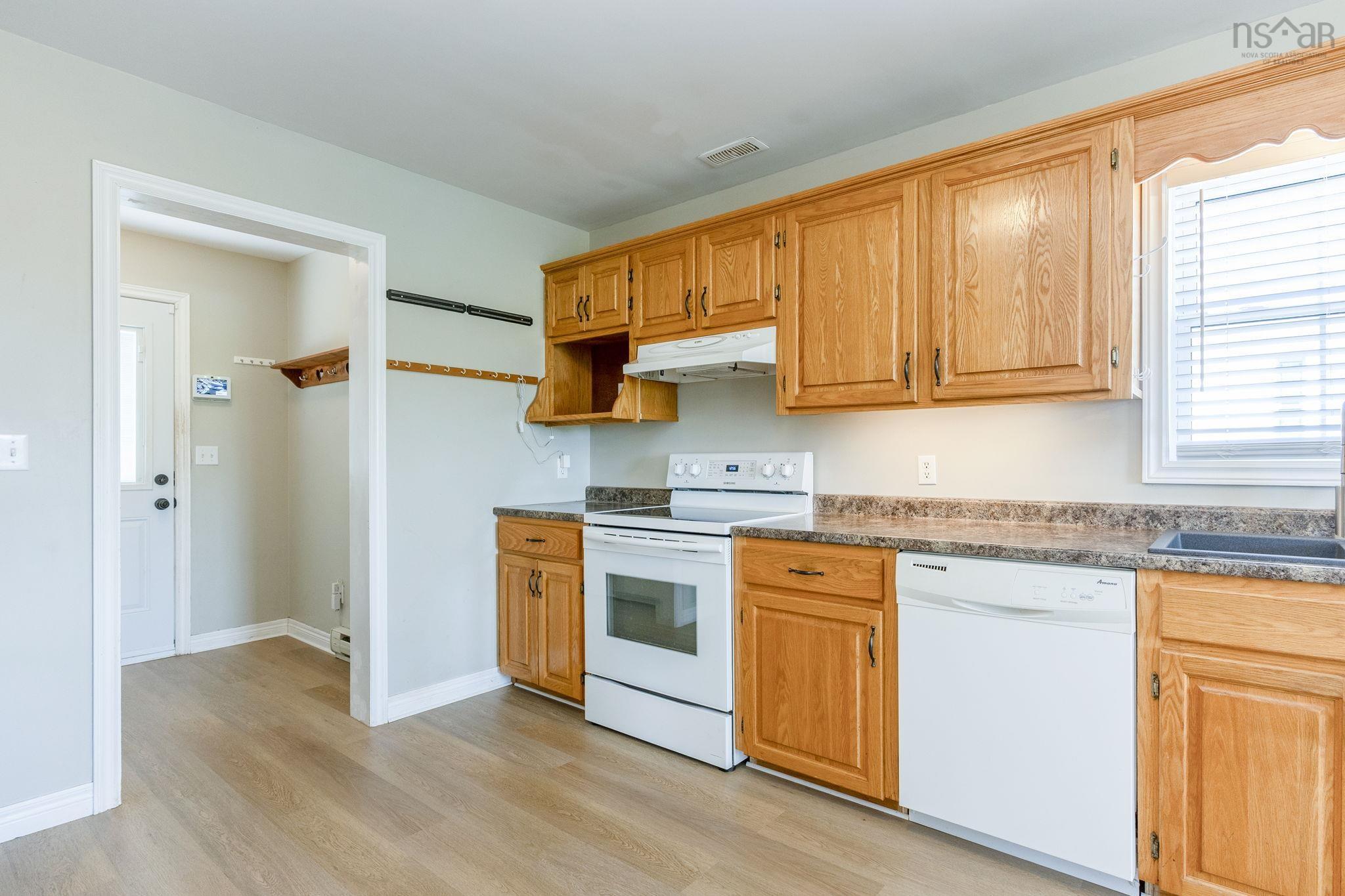 $379,900.00: 33 West Street, Digby