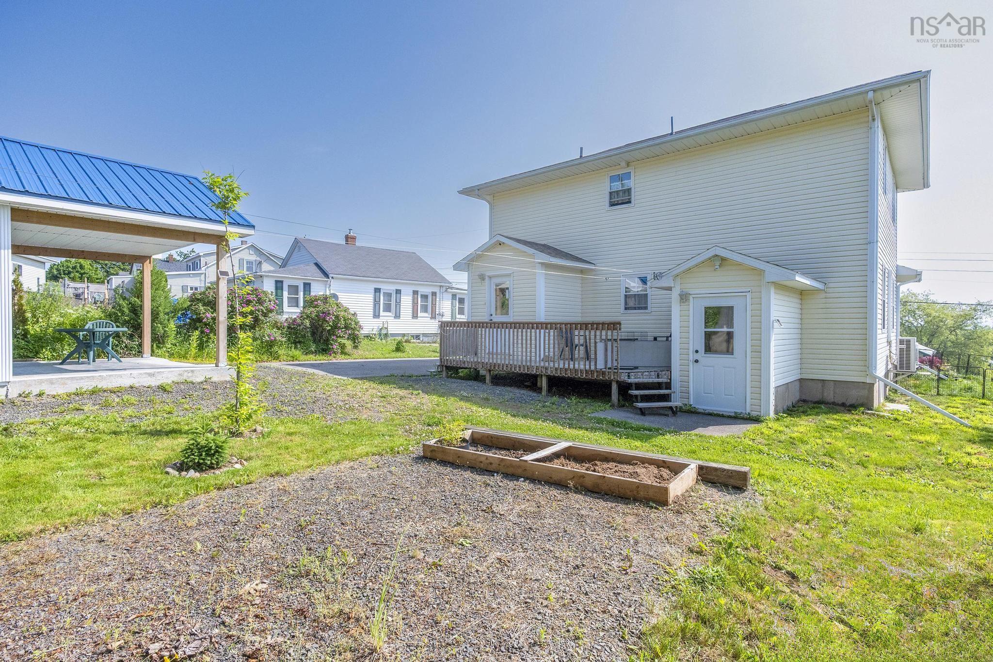 $379,900.00: 33 West Street, Digby