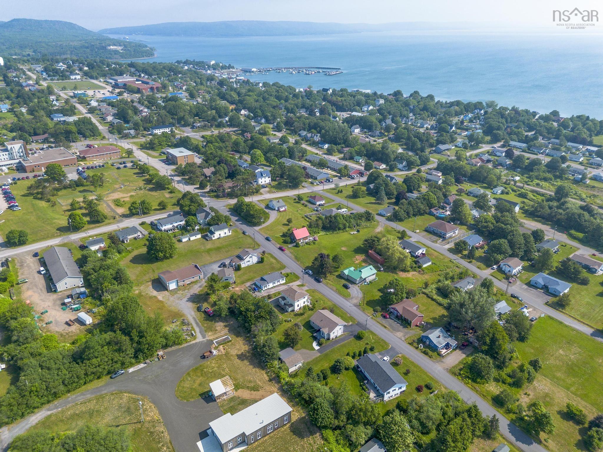 $379,900.00: 33 West Street, Digby
