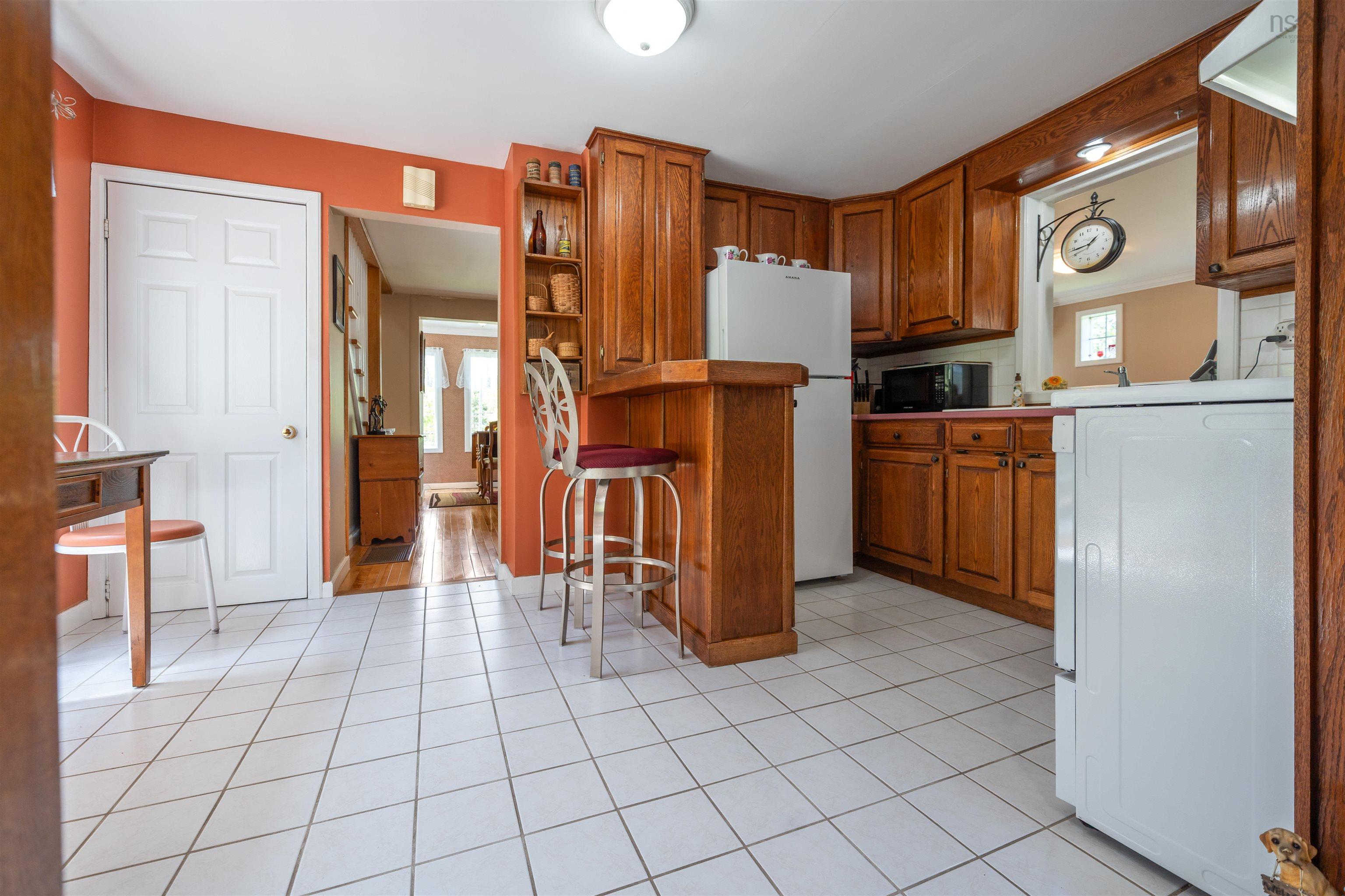 $320,000.00: 635 Willow St Street, Truro