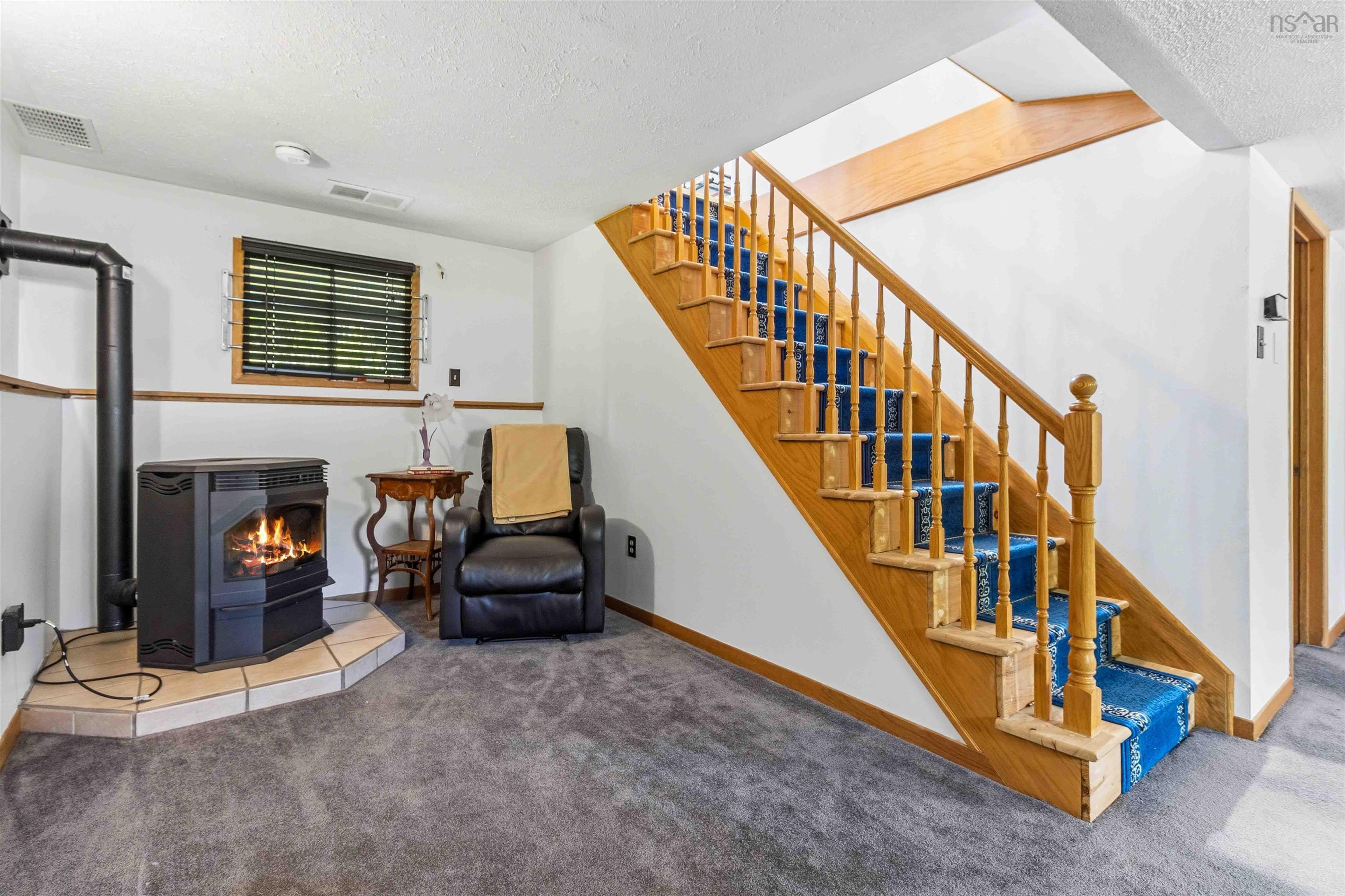 $449,900.00: 77 Carleton Drive, Lake Echo