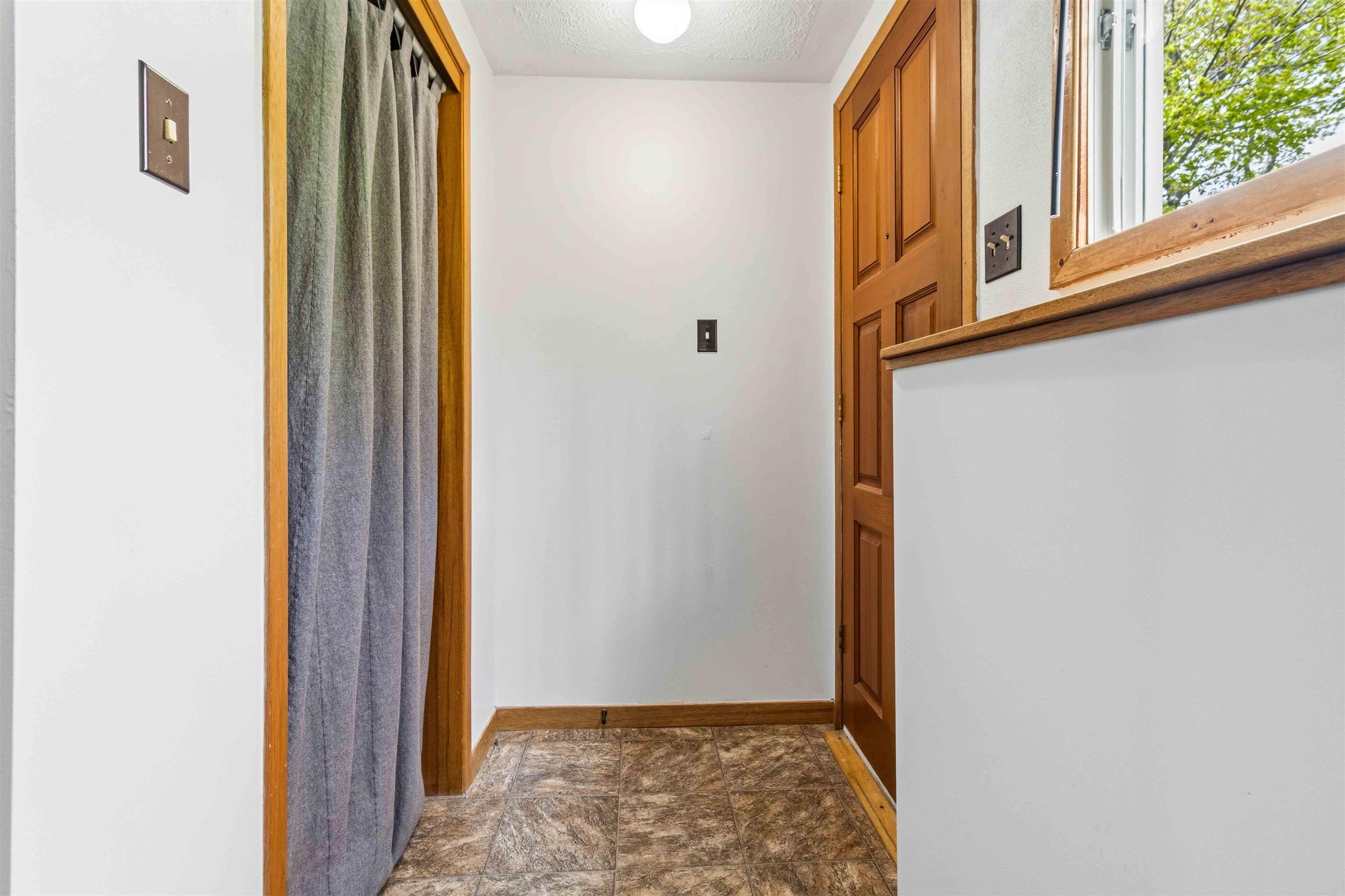$449,900.00: 77 Carleton Drive, Lake Echo