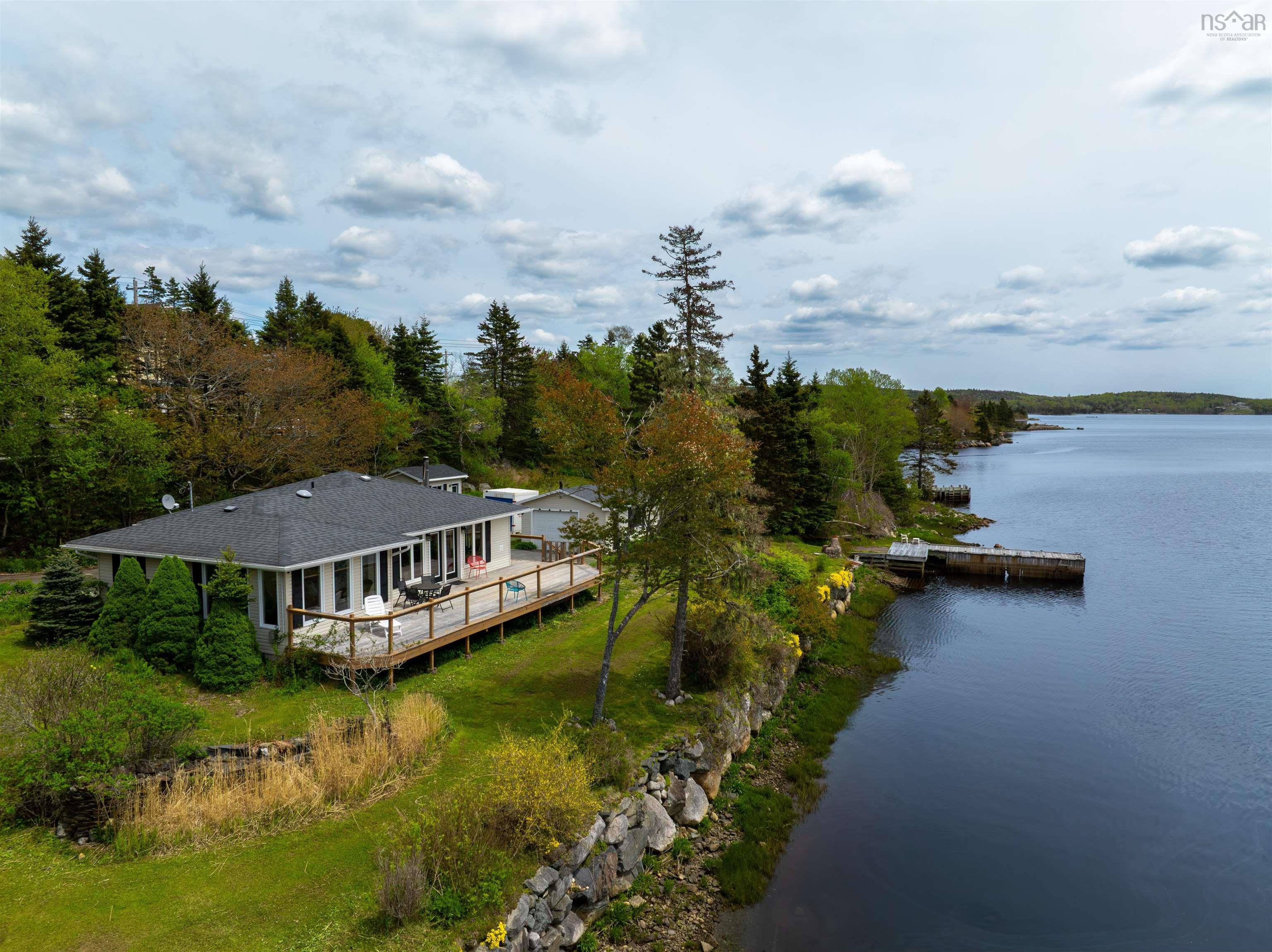 $674,999.00: 8322 7 Highway Highway, Musquodoboit Harbour