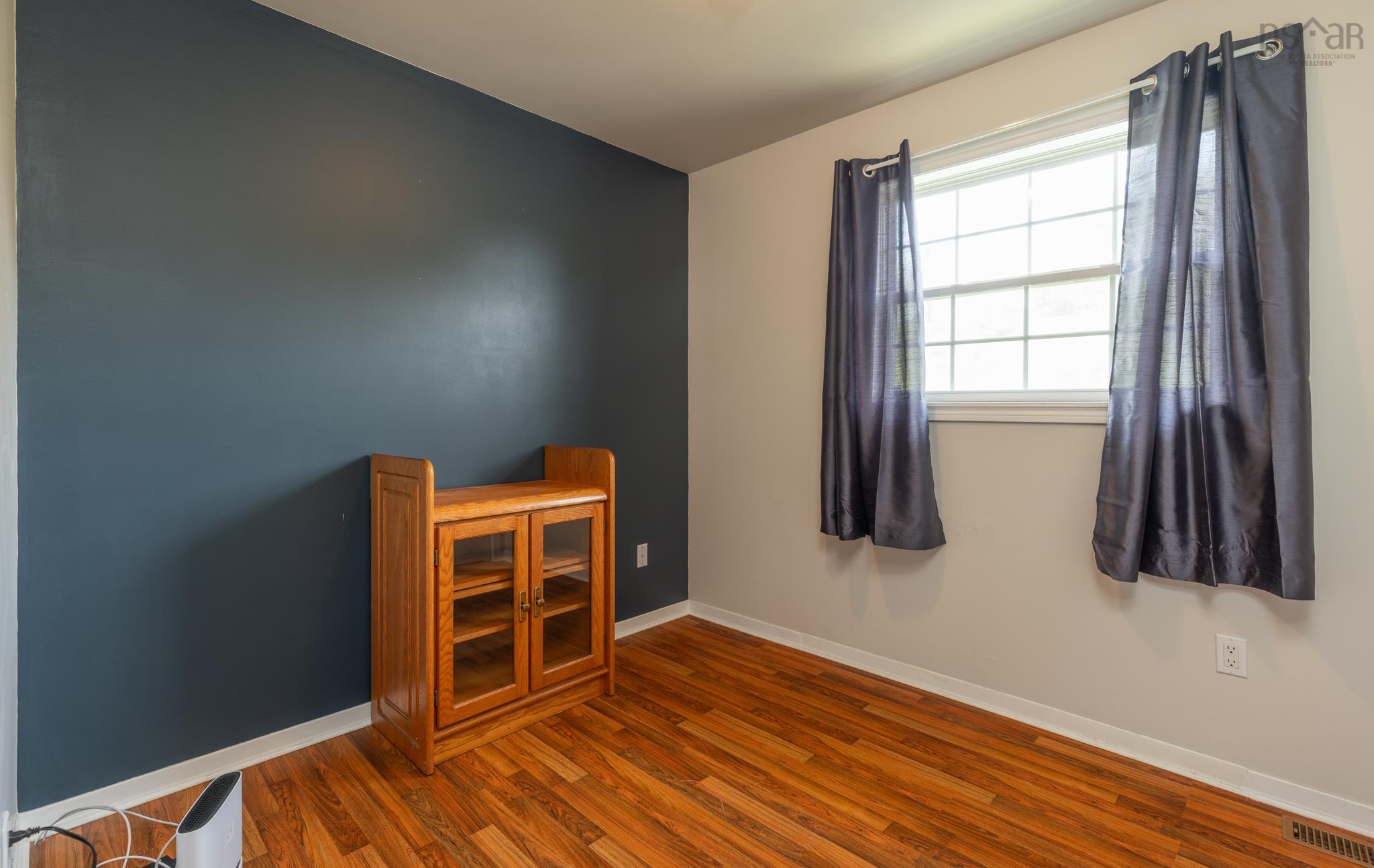 $320,000.00: 1331 Main Shore Road, Sandford