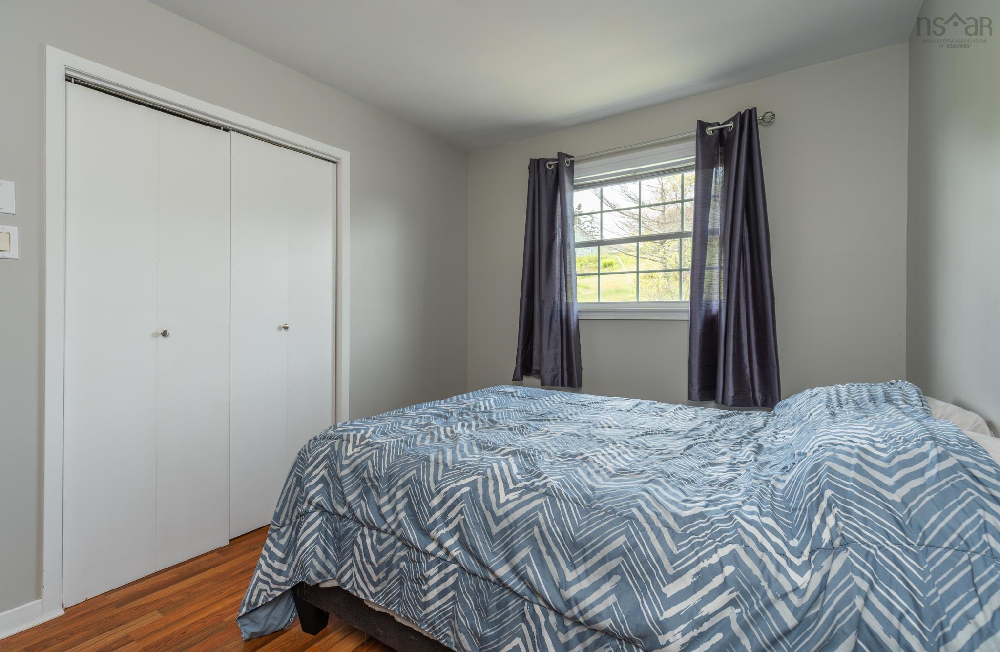 $320,000.00: 1331 Main Shore Road, Sandford