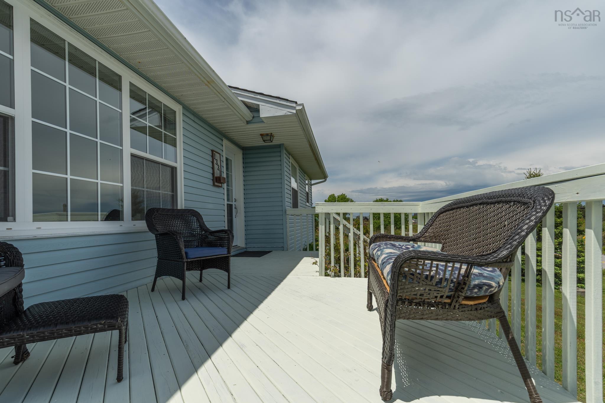 $320,000.00: 1331 Main Shore Road, Sandford