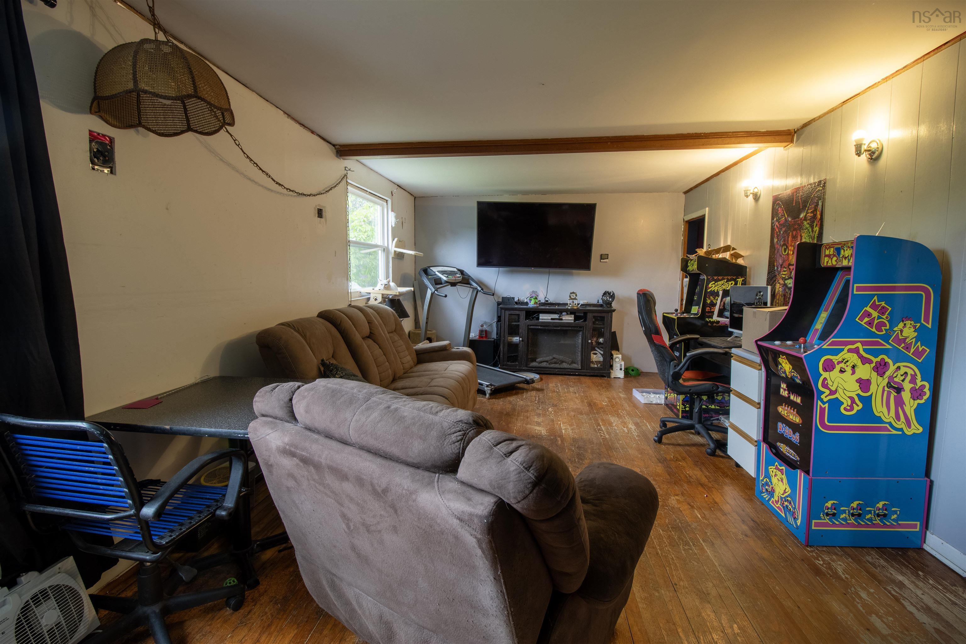 $260,000.00: 67 Lawrencetown Lane, Lawrencetown