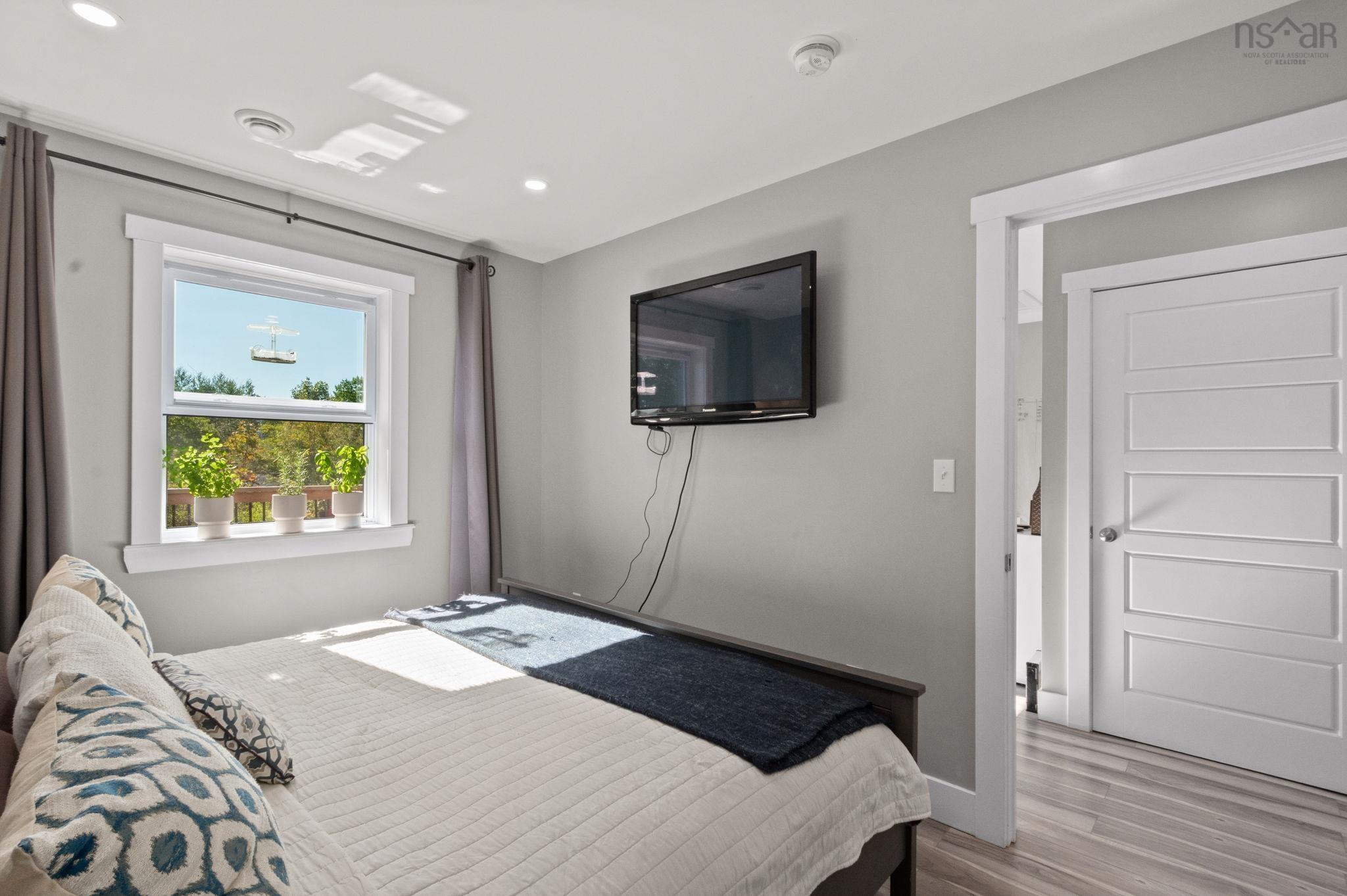 $1,050,000.00: 26-28 Raspberry Lane, Currys Corner