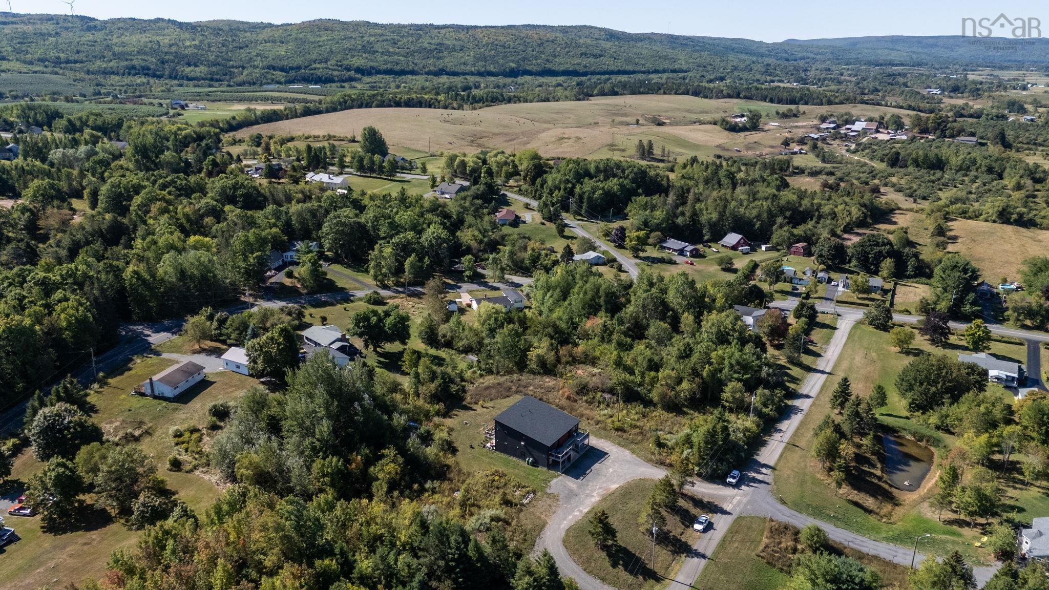 $1,050,000.00: 26-28 Raspberry Lane, Currys Corner