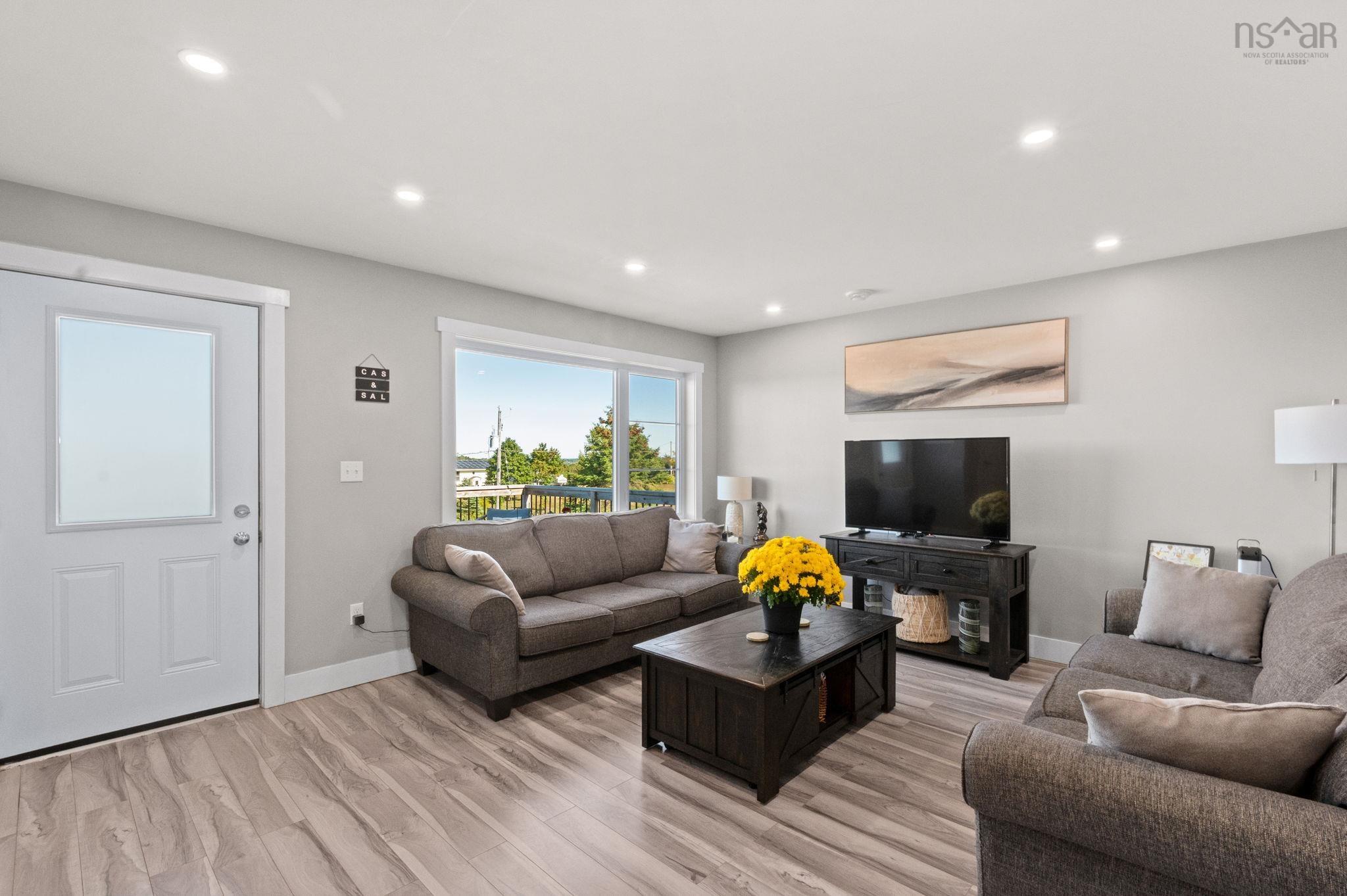 $1,050,000.00: 26-28 Raspberry Lane, Currys Corner
