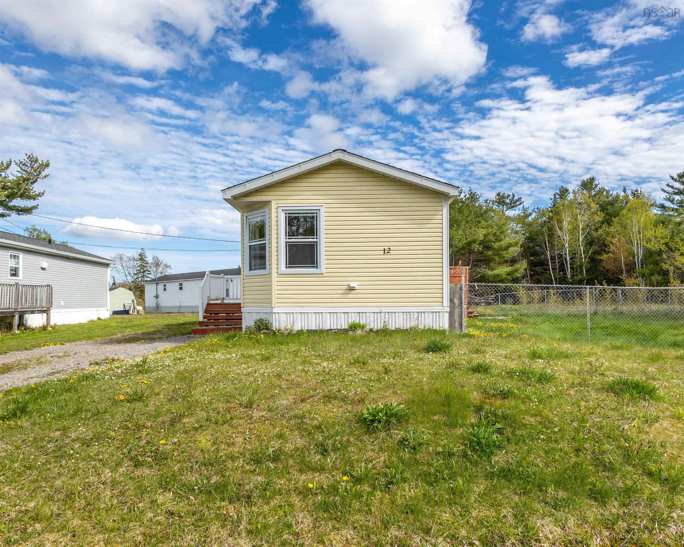 $179,900.00: 12 Whispering Pines Road, Mira Road