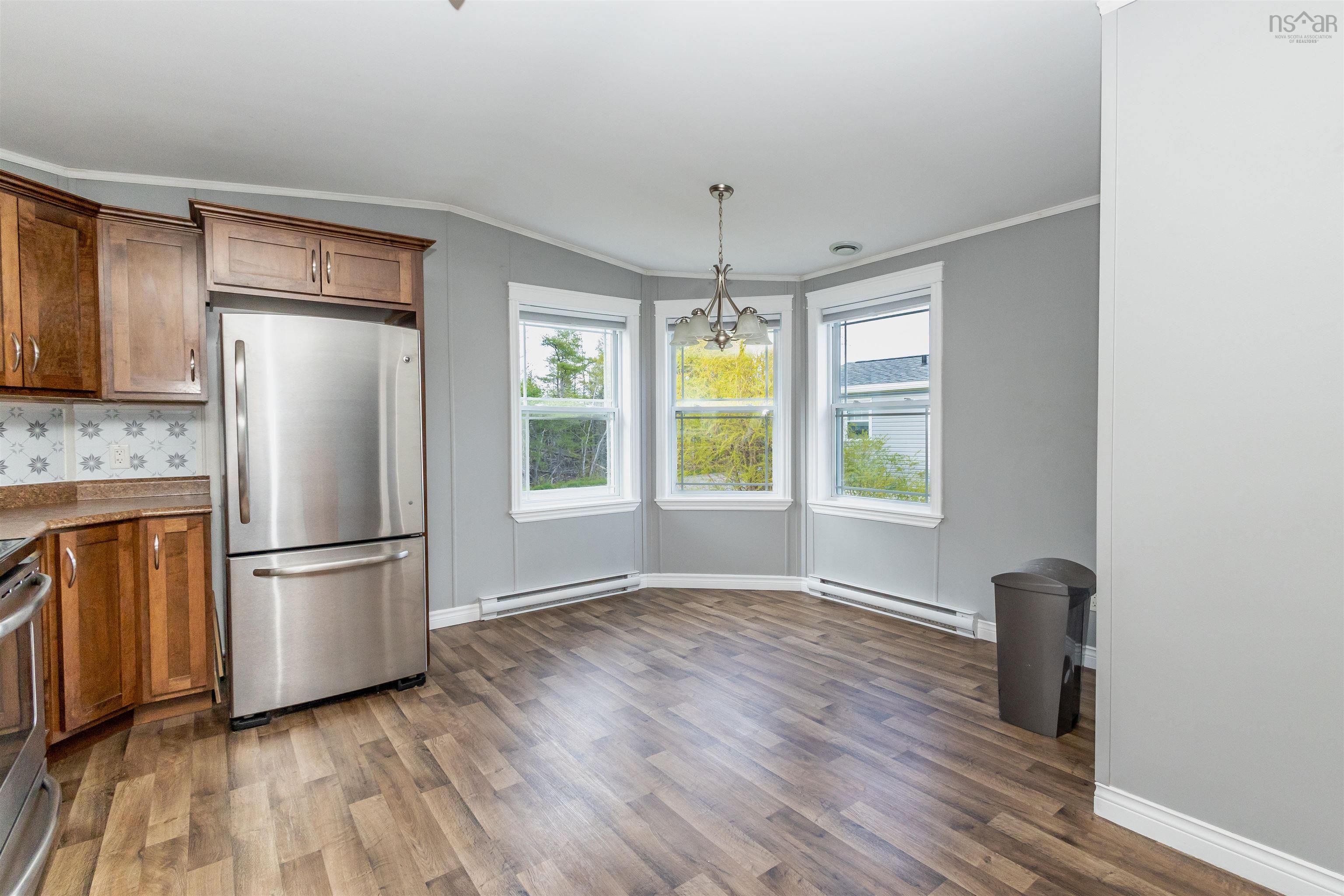 $179,900.00: 12 Whispering Pines Road, Mira Road