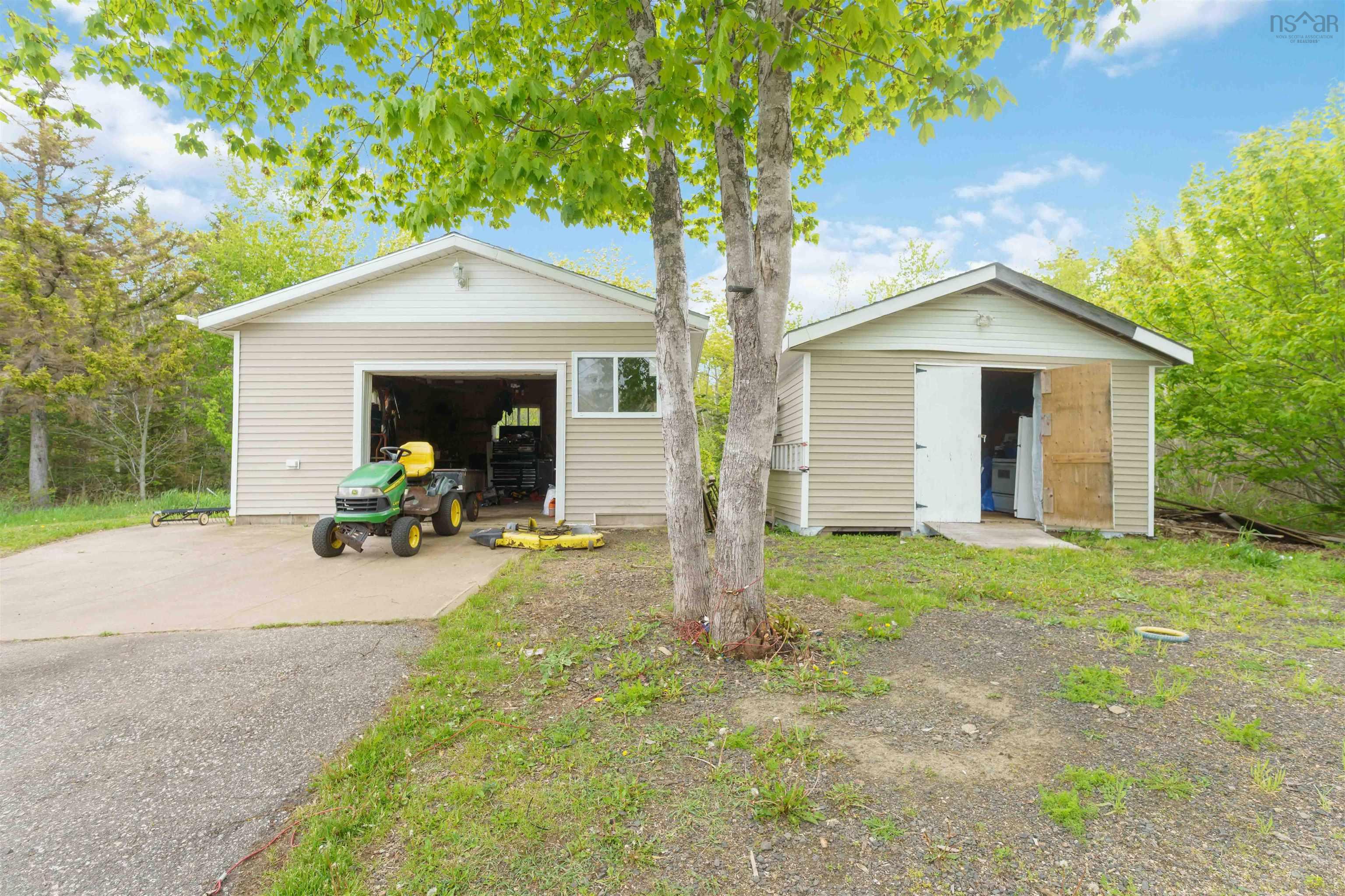 $339,000.00: 1460 Hampton Mountain Road, Hampton
