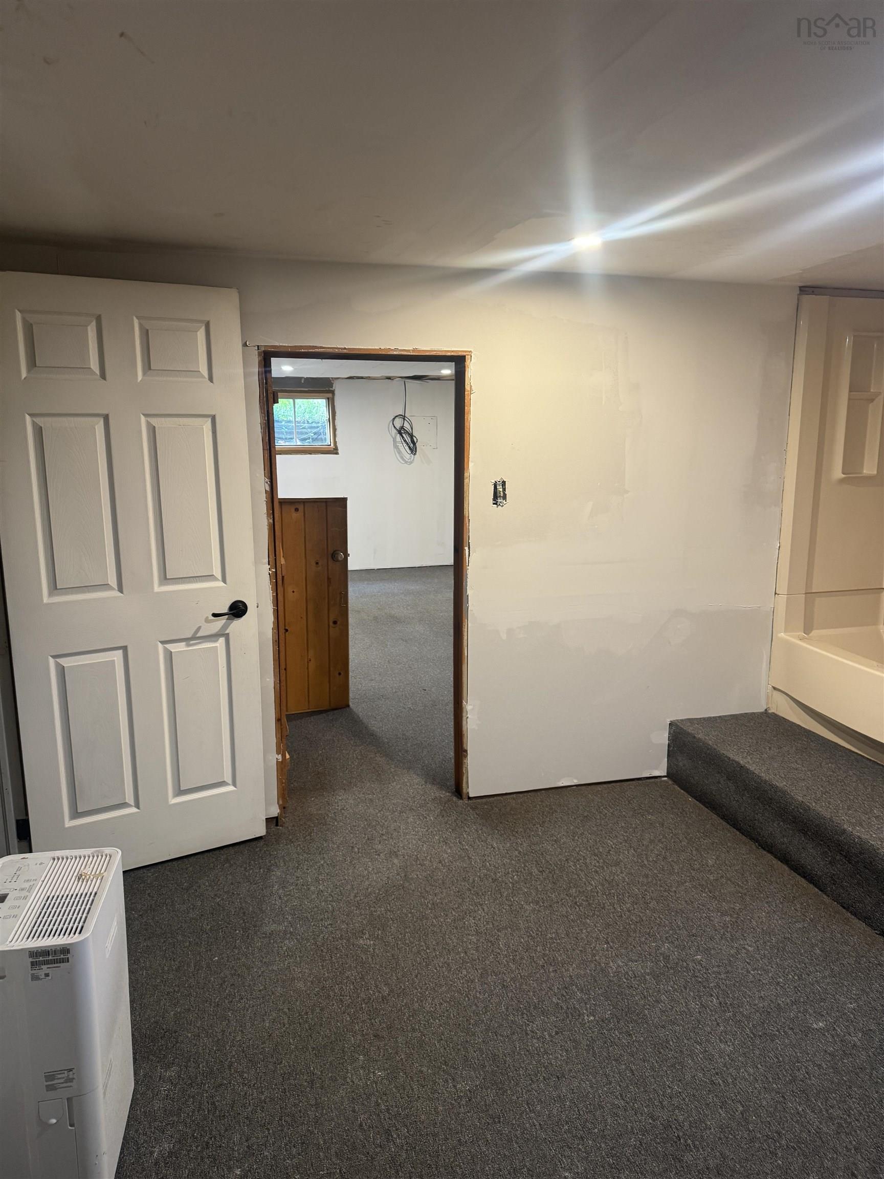 $339,000.00: 1460 Hampton Mountain Road, Hampton