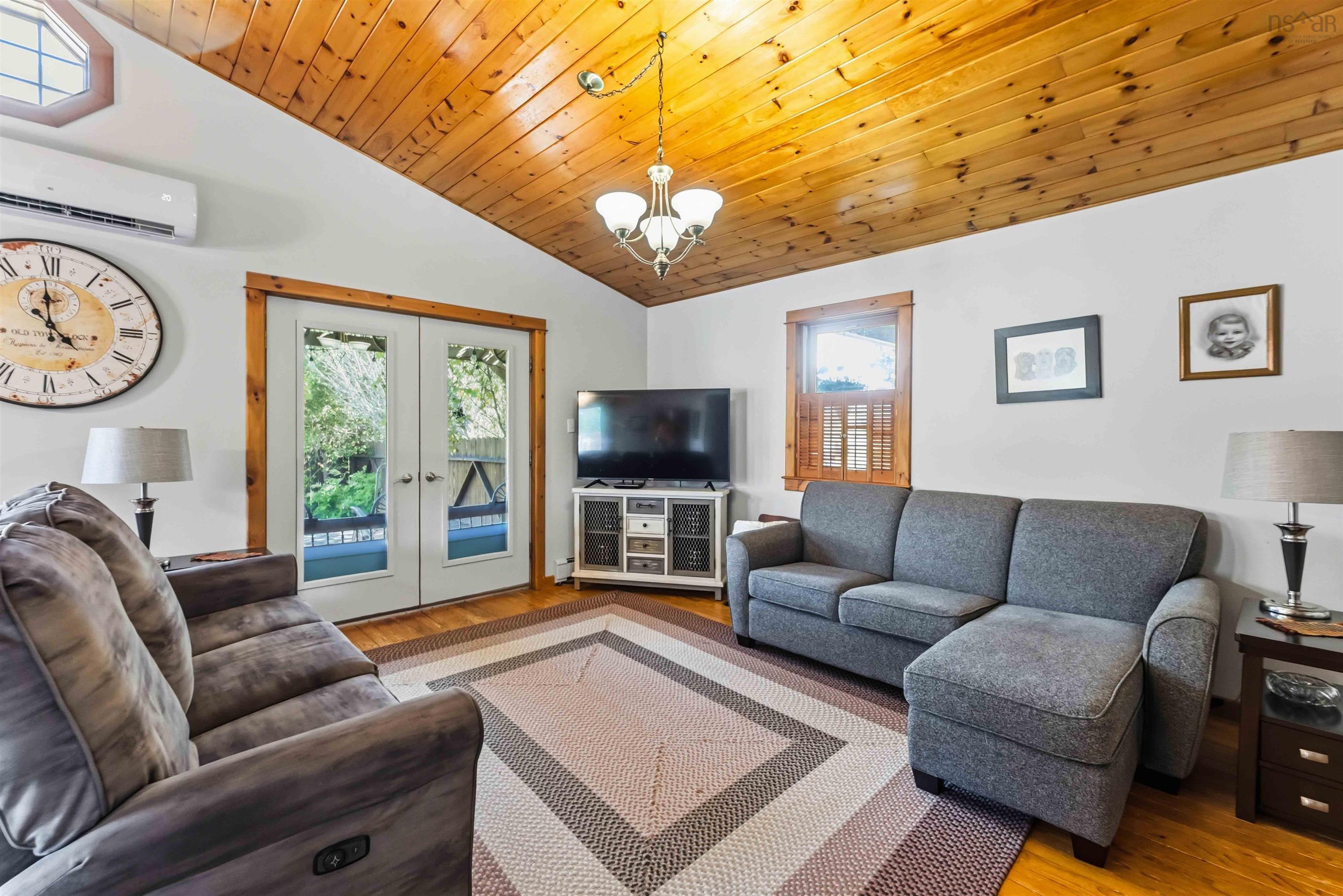 $425,000.00: 4468 Highway 201, Carleton Corner