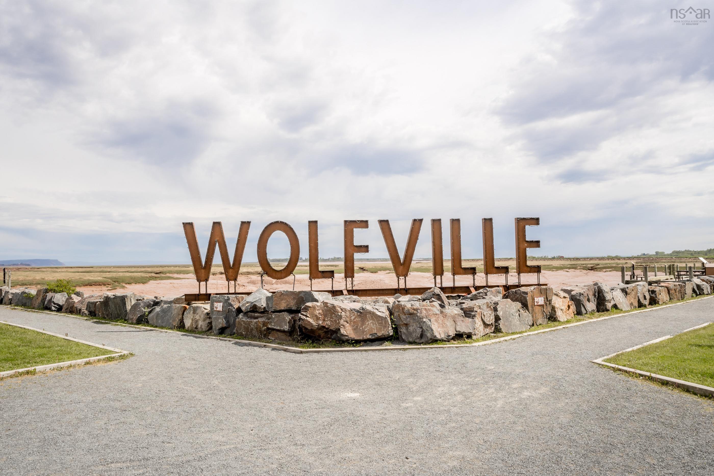$724,900.00: 313 24 Harbourside Drive, Wolfville