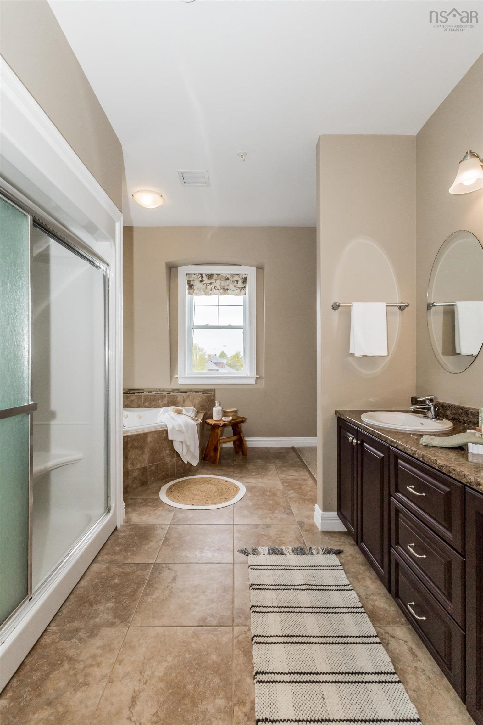 $724,900.00: 313 24 Harbourside Drive, Wolfville