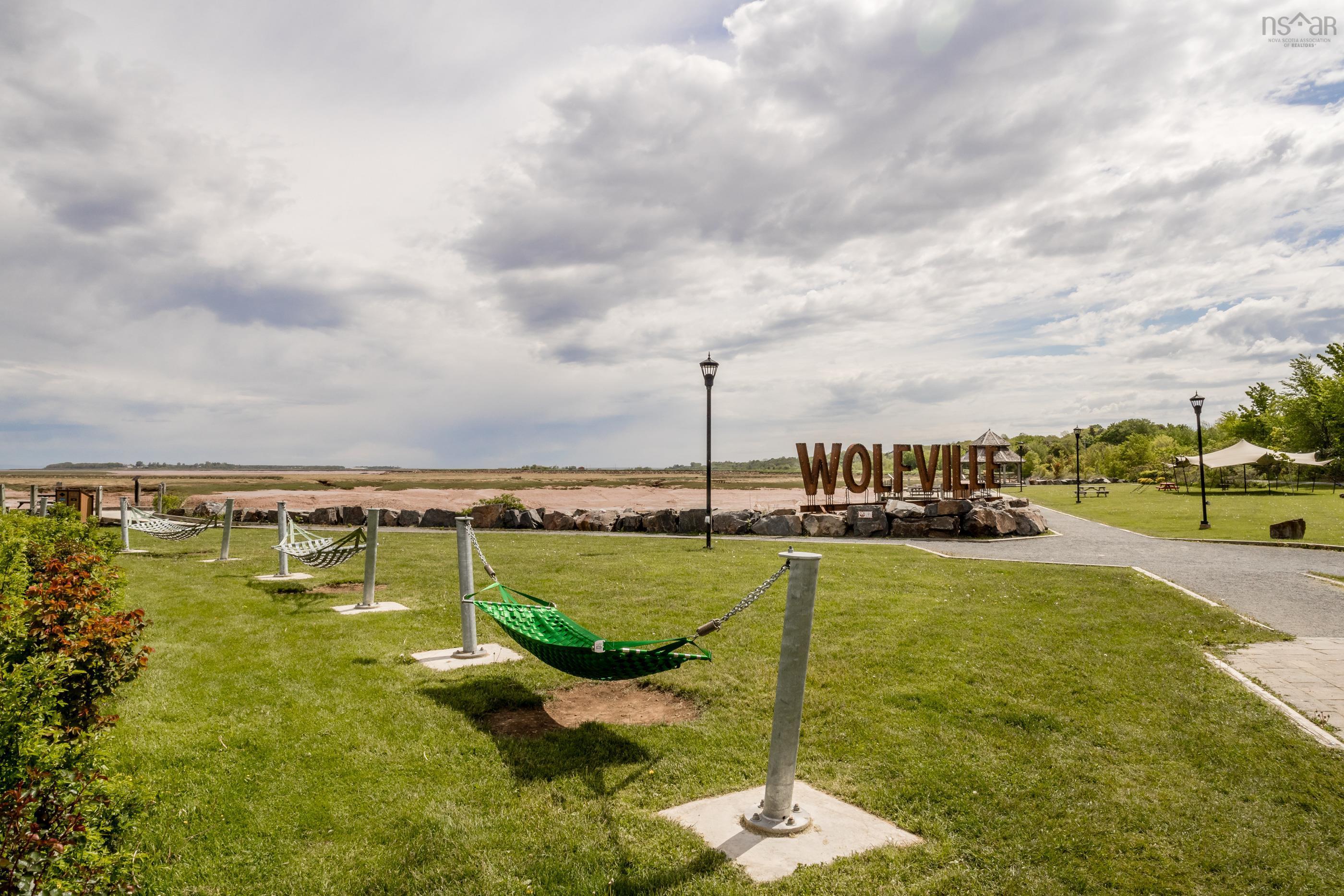 $724,900.00: 313 24 Harbourside Drive, Wolfville