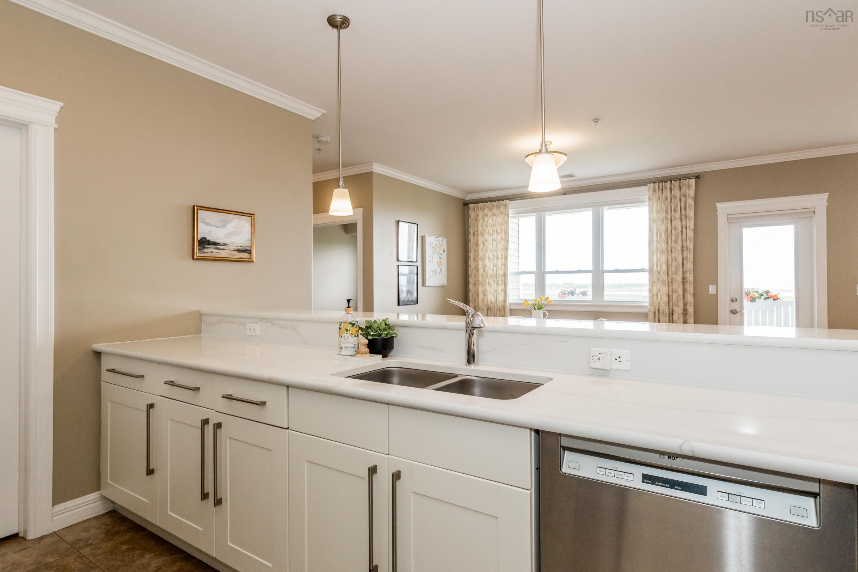 $724,900.00: 313 24 Harbourside Drive, Wolfville