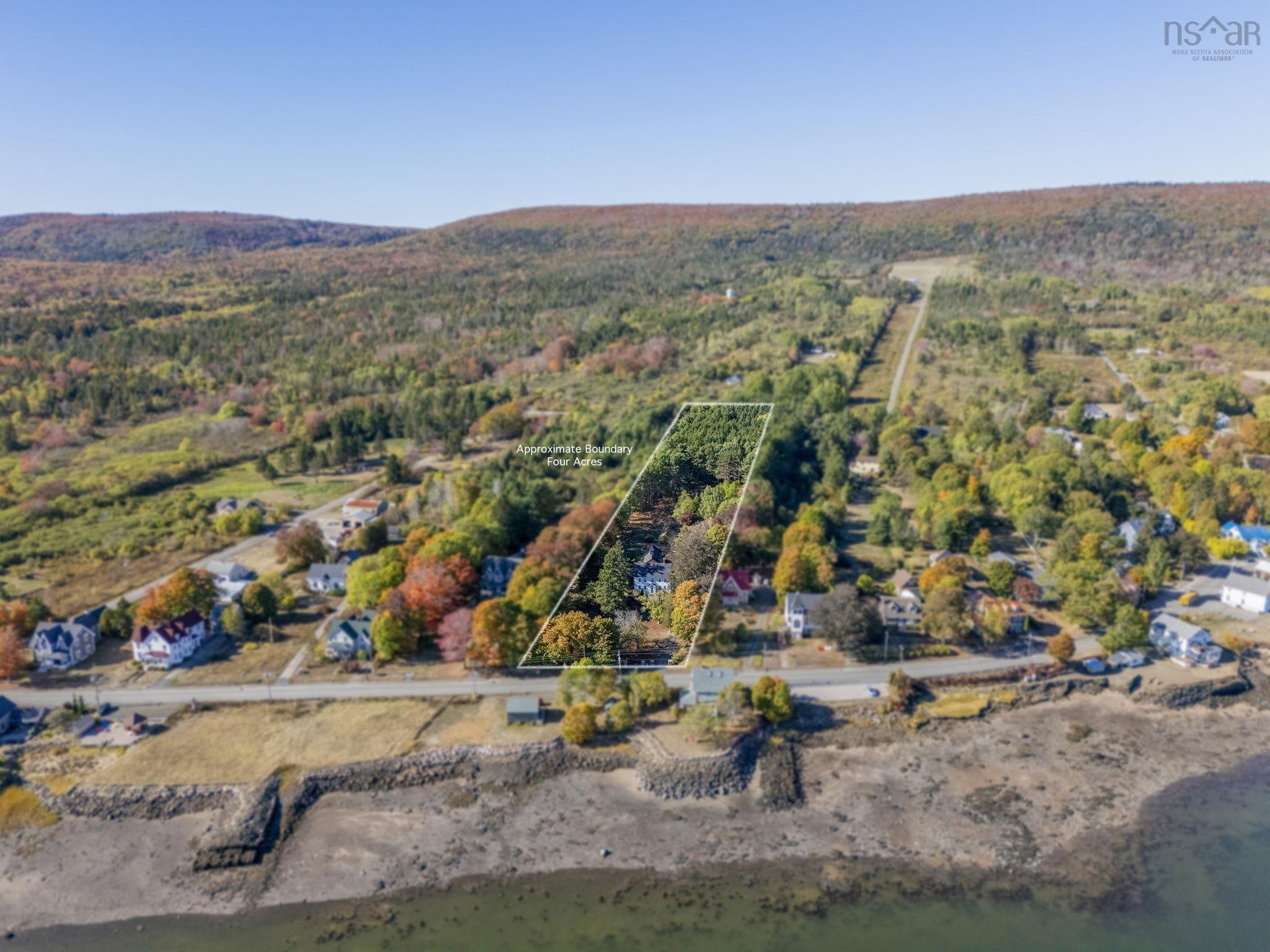 $599,000.00: 5315 Granville Road, Granville Ferry
