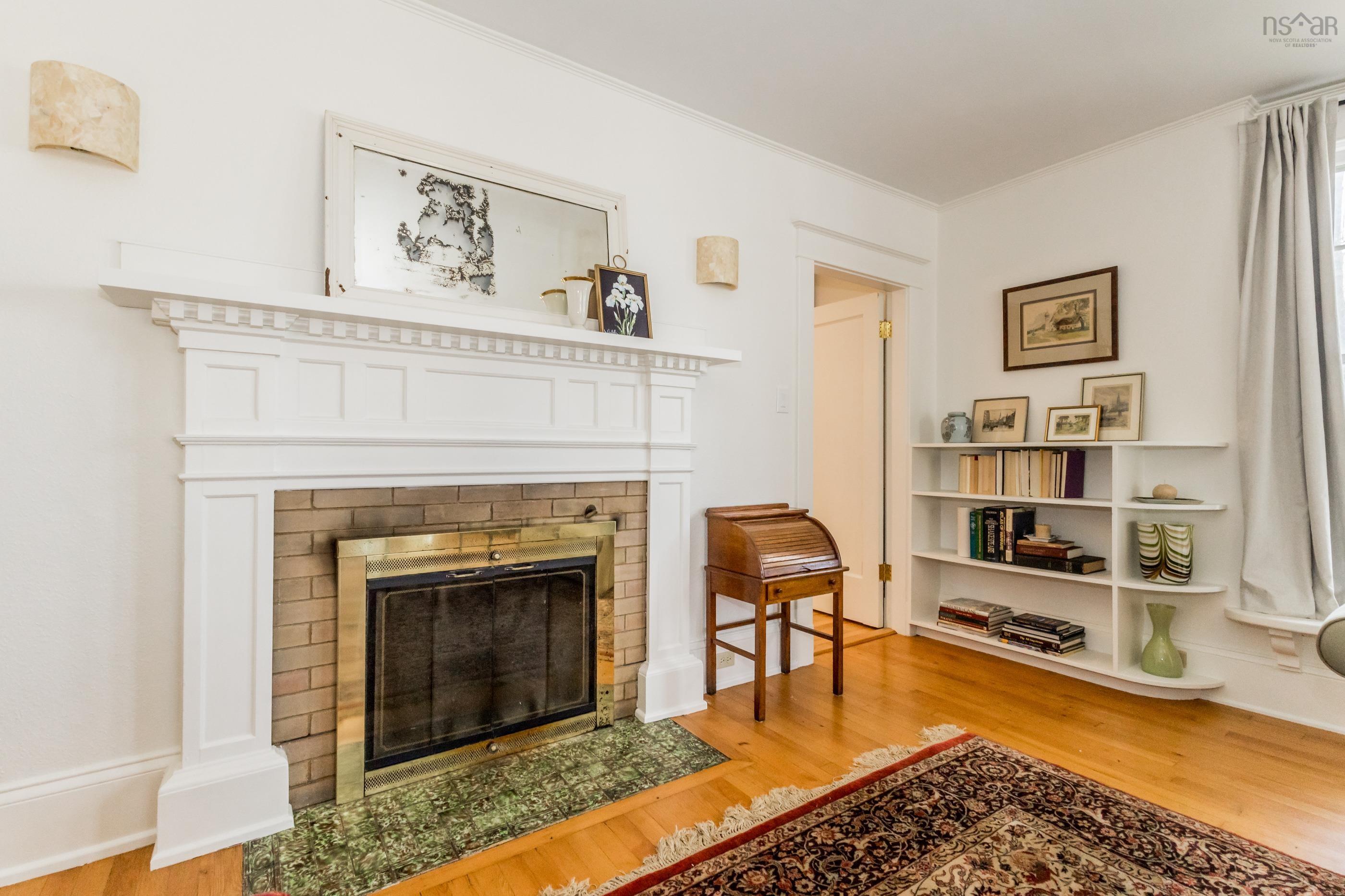 $1,085,000.00: 12 Linden Avenue, Wolfville