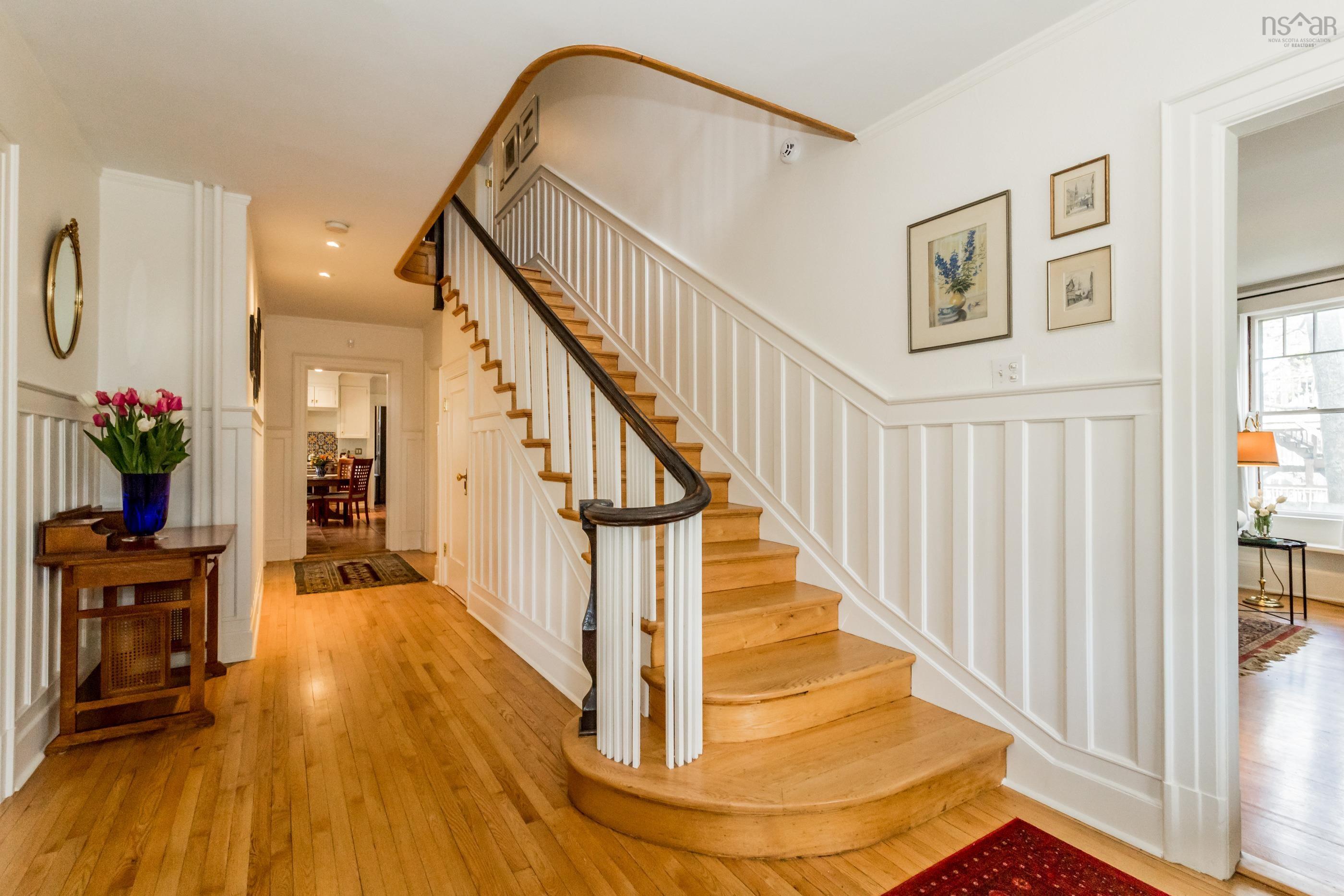 $1,085,000.00: 12 Linden Avenue, Wolfville