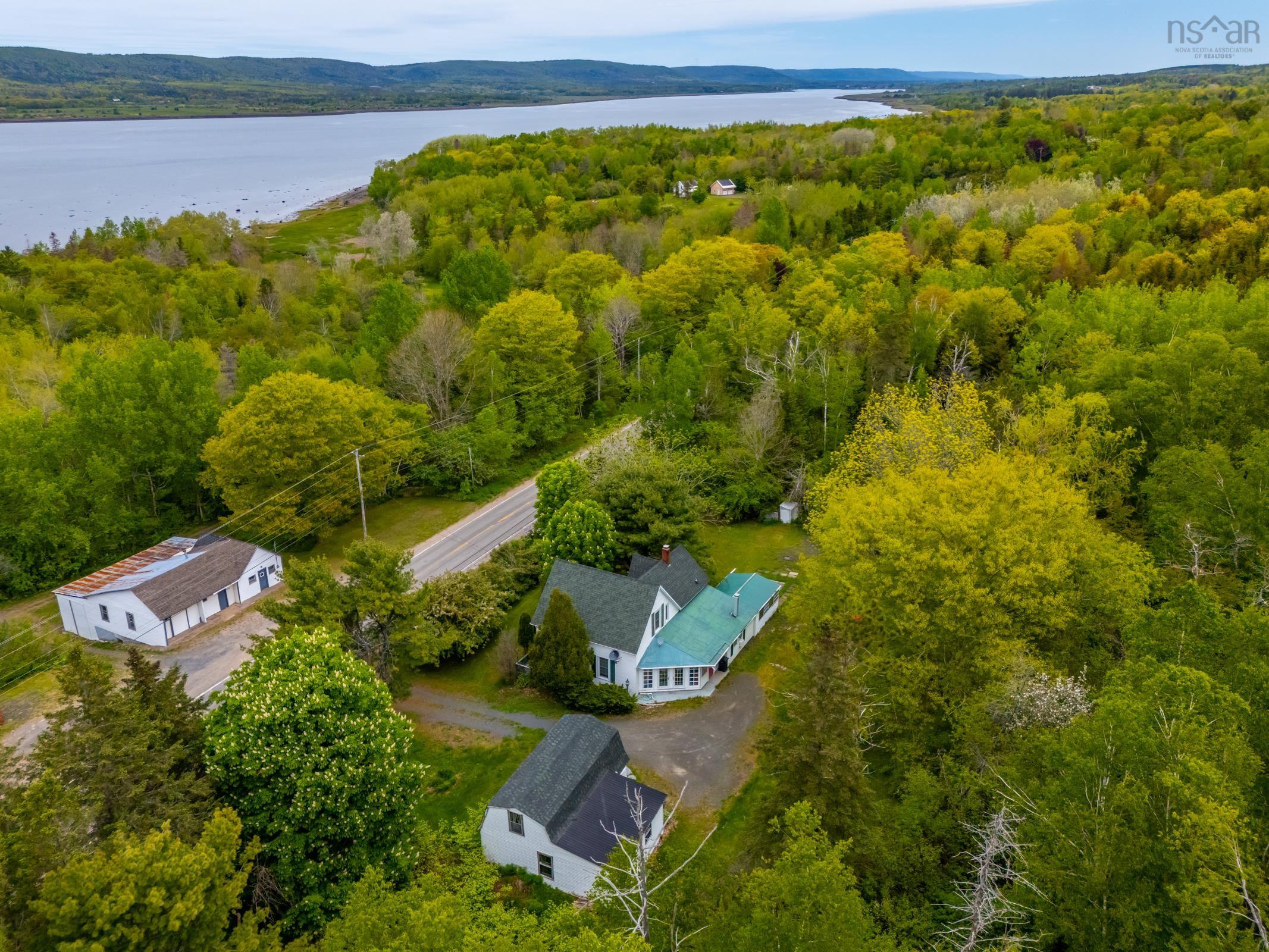 $389,000.00: 2526 Highway 1, Upper Clements