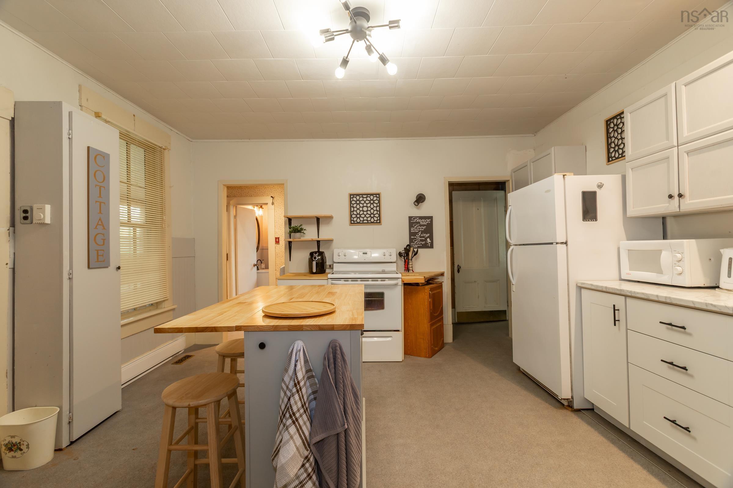 $389,000.00: 2526 Highway 1, Upper Clements