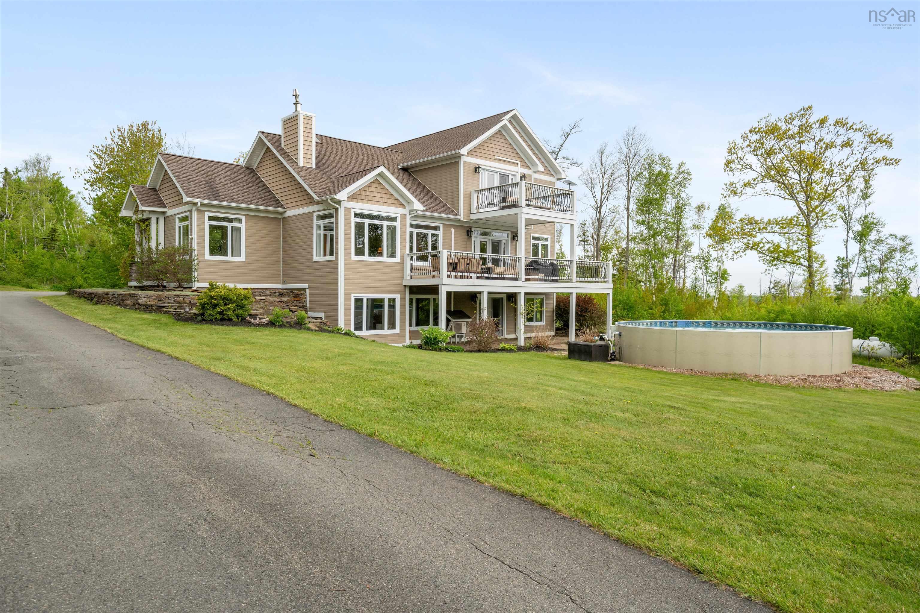 $980,000.00: 14120 HIGHWAY 6, Wallace