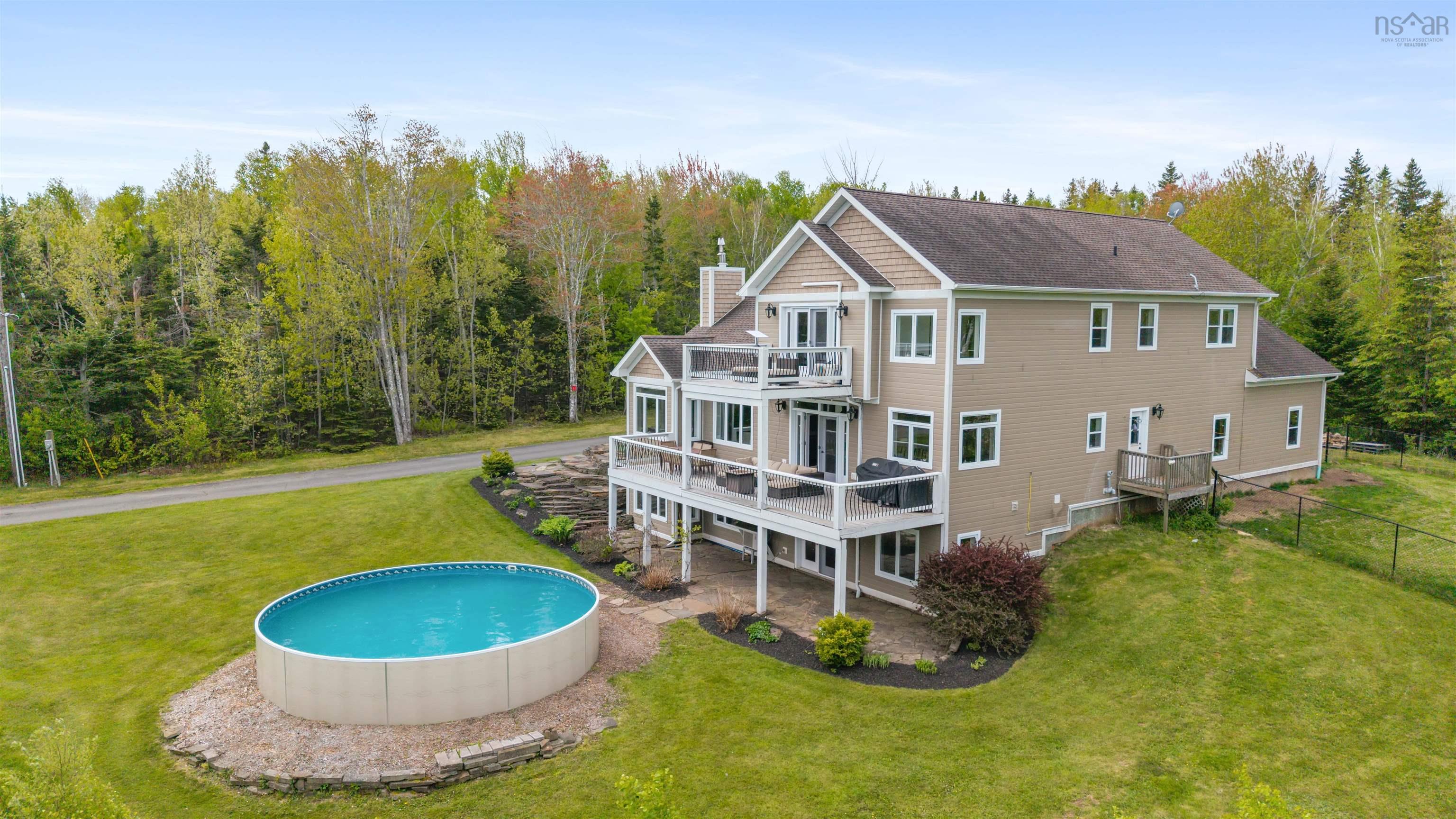 $930,000.00: 14120 HIGHWAY 6, Wallace