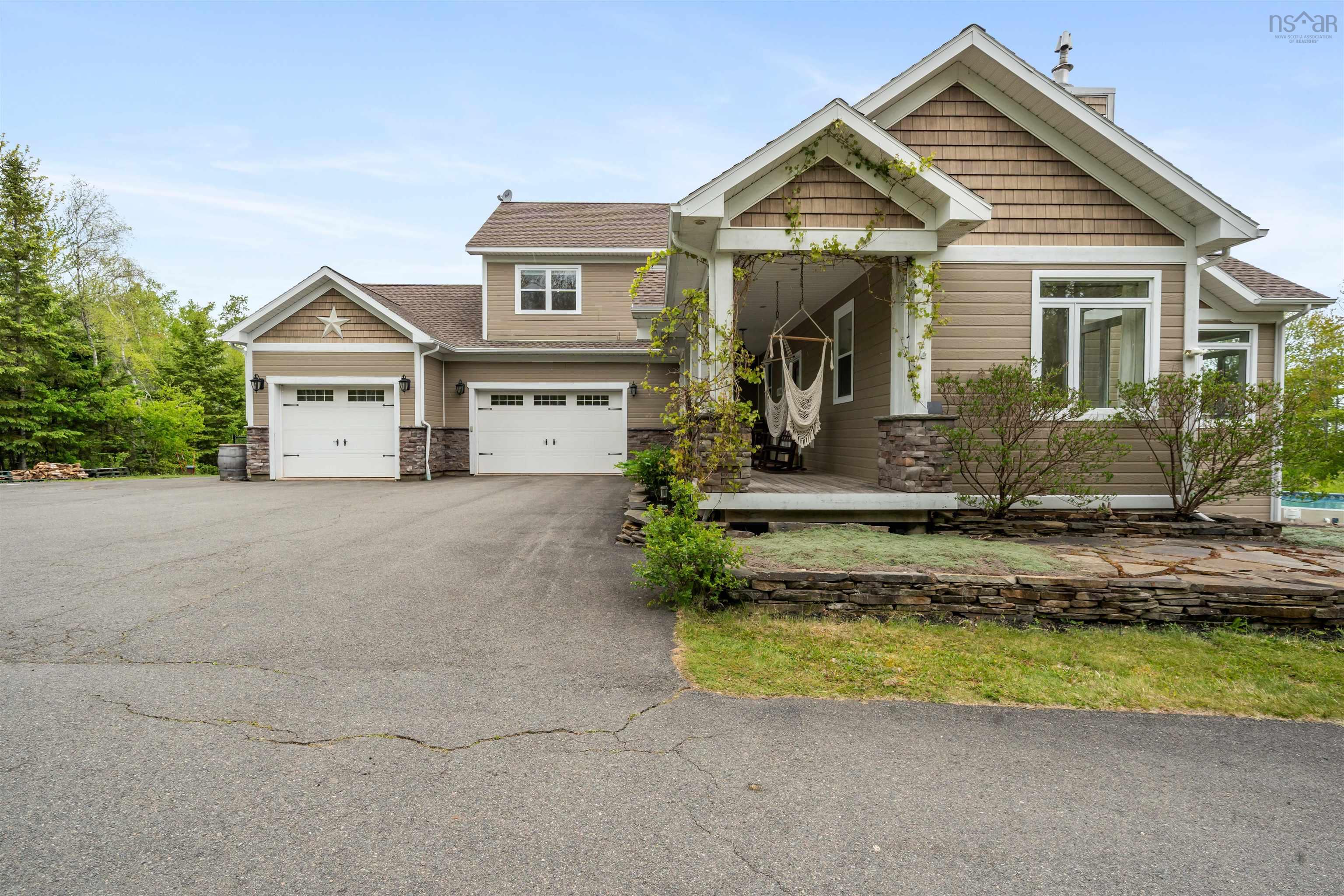 $930,000.00: 14120 HIGHWAY 6, Wallace