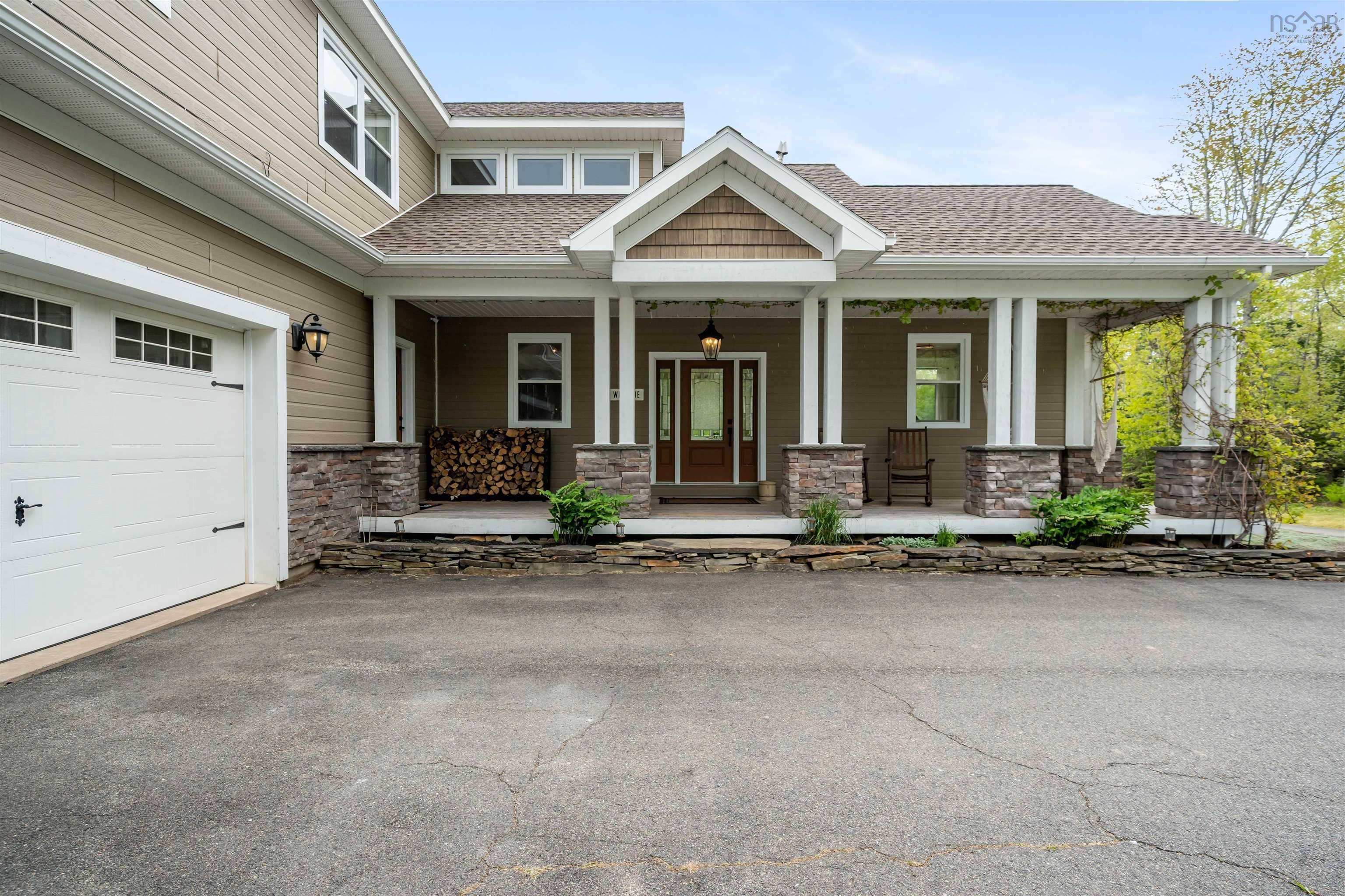 $930,000.00: 14120 HIGHWAY 6, Wallace