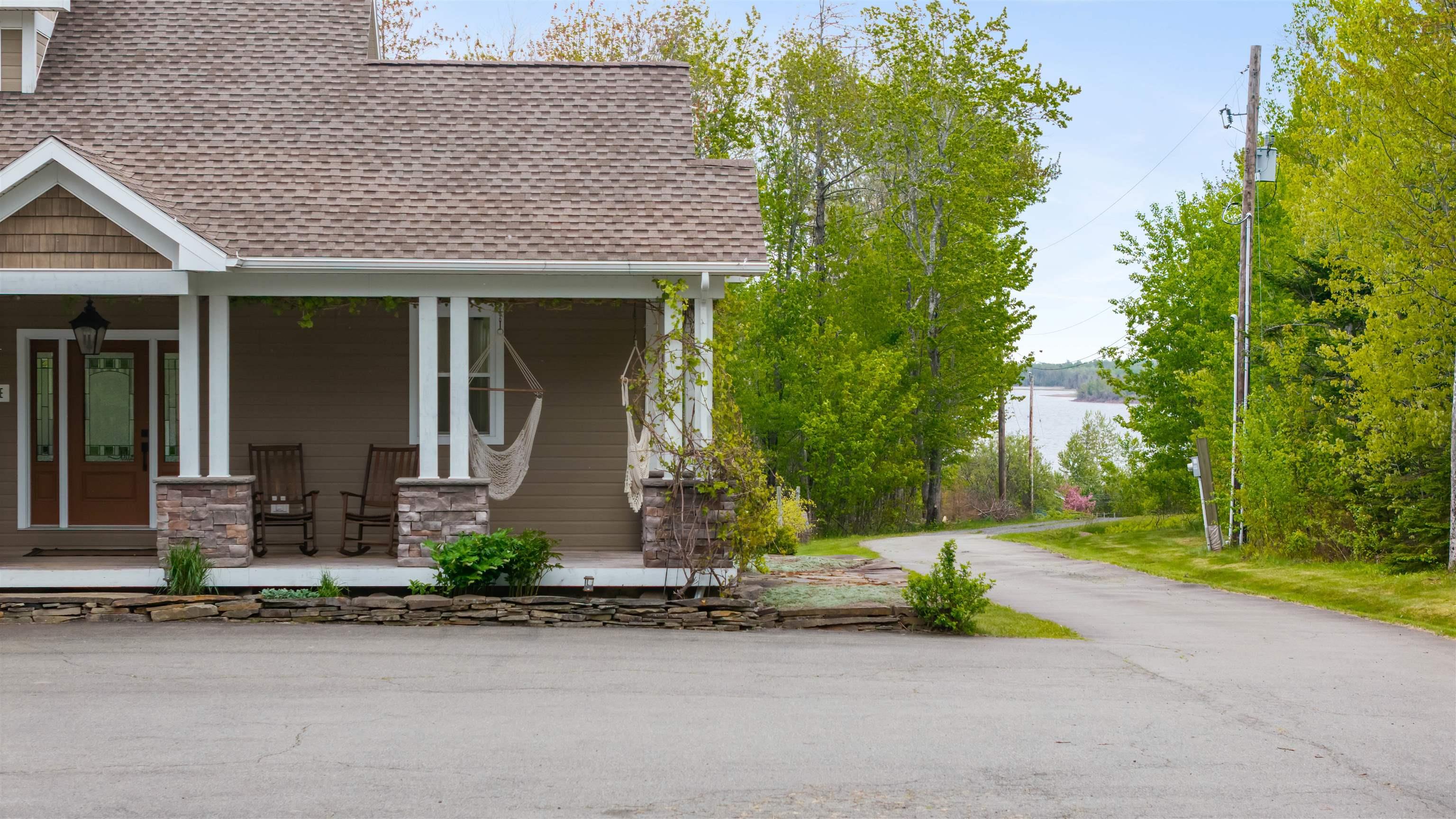 $930,000.00: 14120 HIGHWAY 6, Wallace