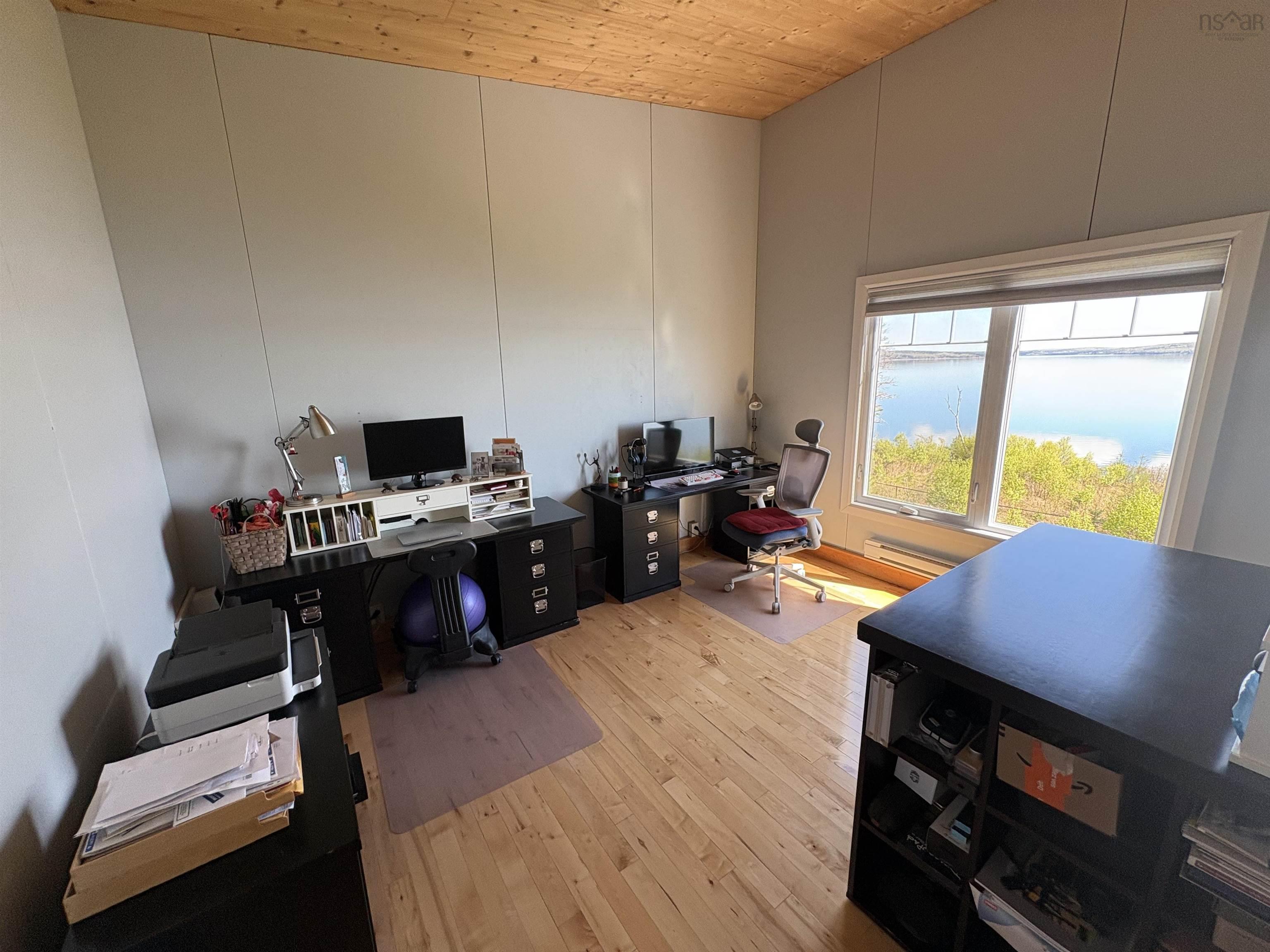 $1,098,000.00: 122 Peter Sosna Drive, Macnabs Cove