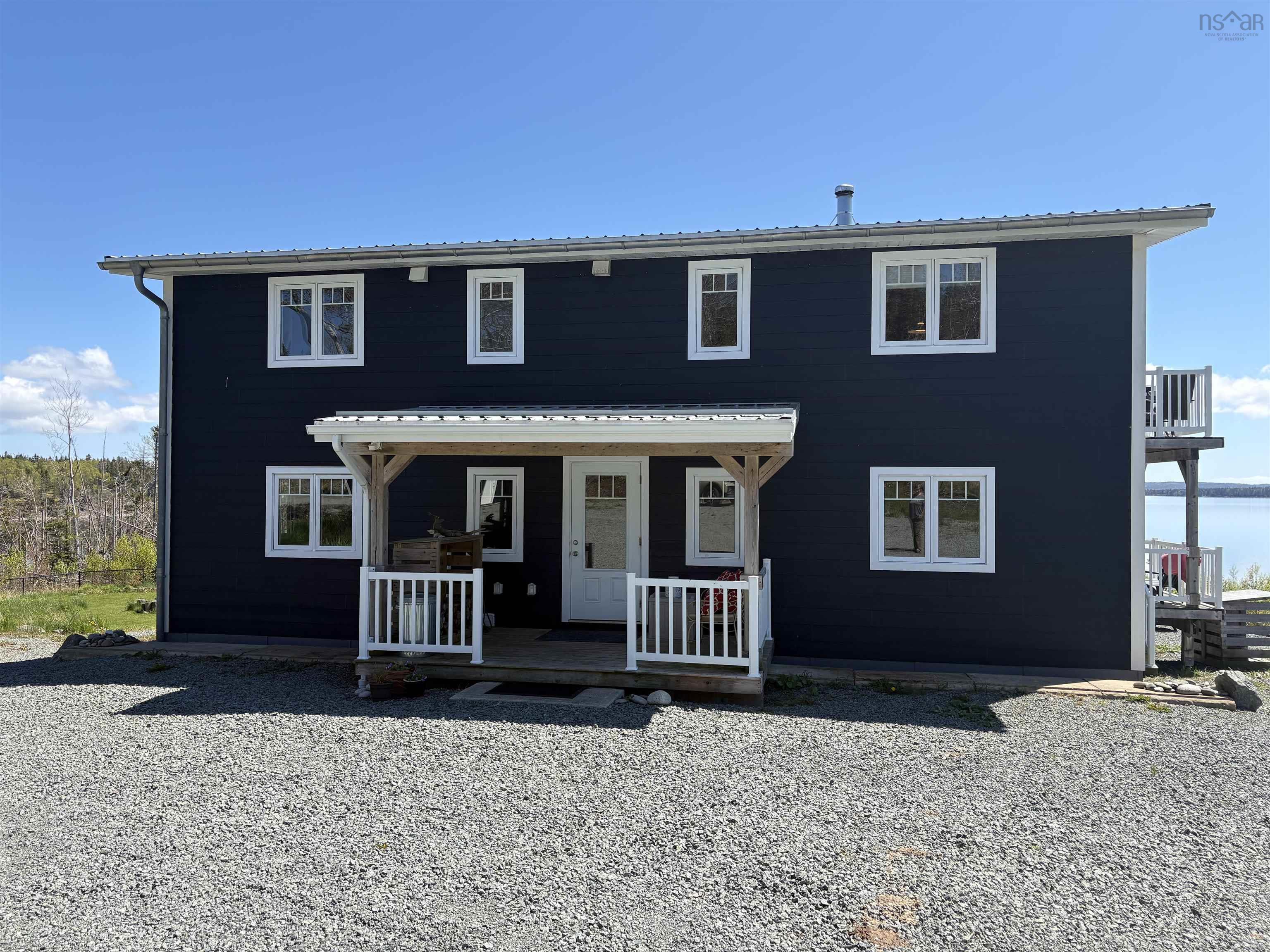 $1,098,000.00: 122 Peter Sosna Drive, Macnabs Cove