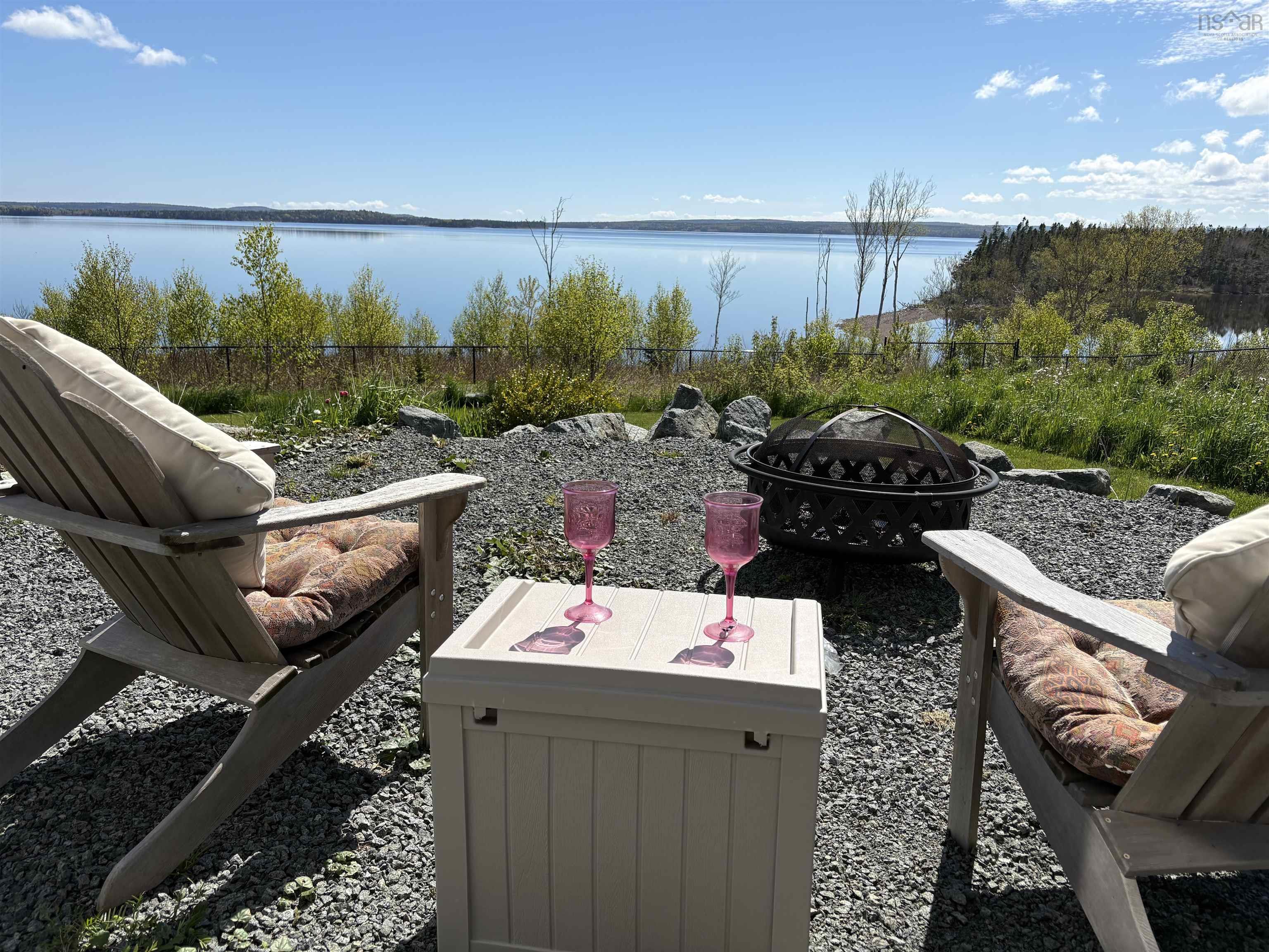 $1,098,000.00: 122 Peter Sosna Drive, Macnabs Cove