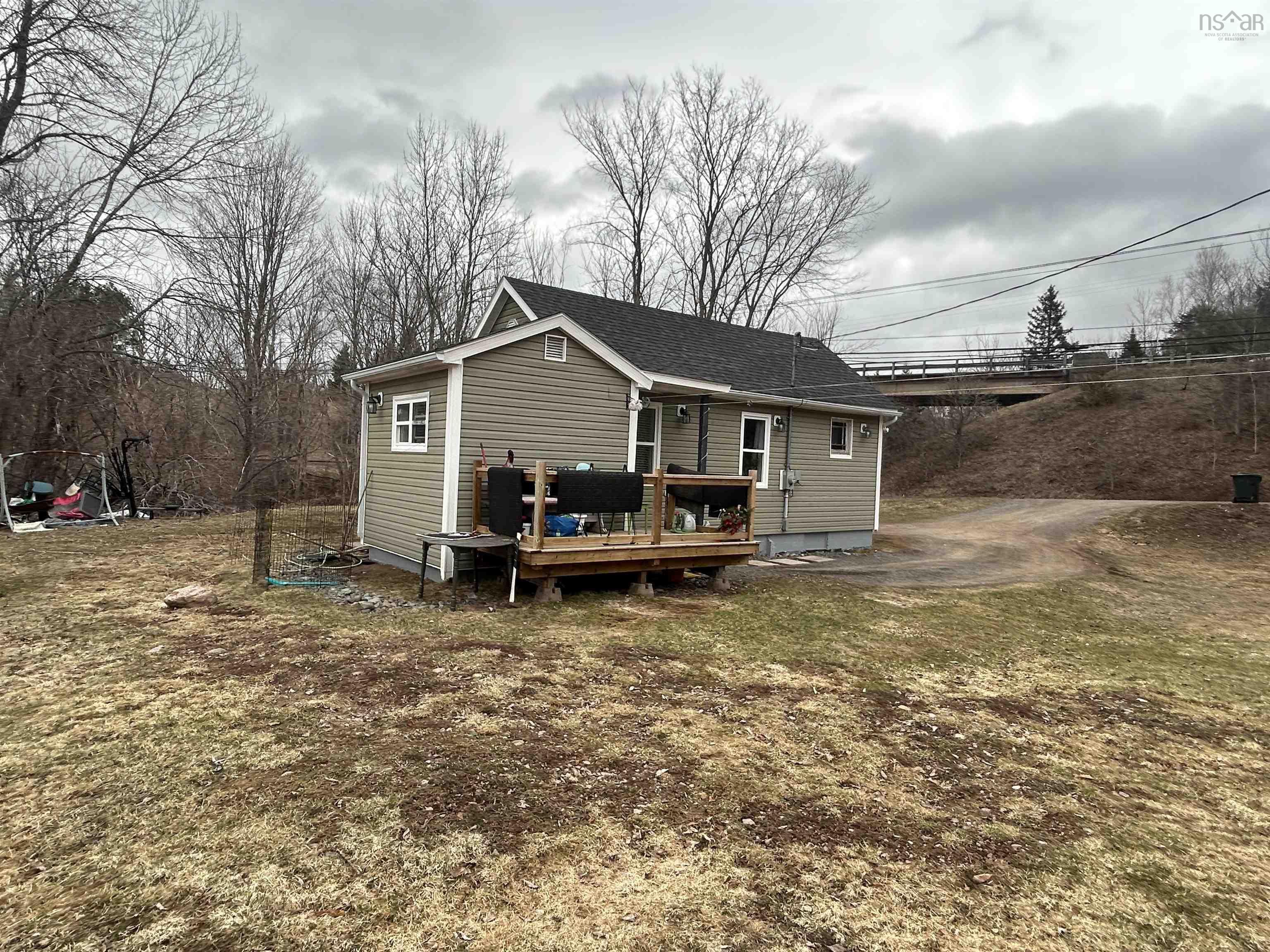 $329,900.00: 55 Old Highway 245, Sylvan Valley