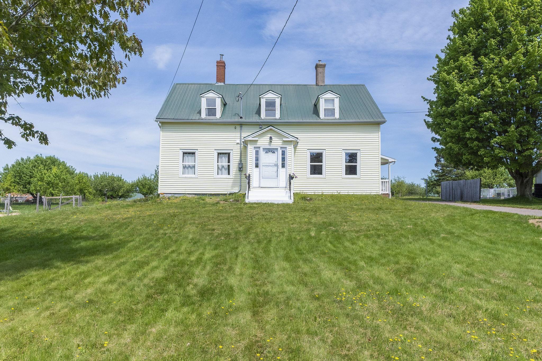 $685,000.00: 4035 Highway 201, Carleton Corner