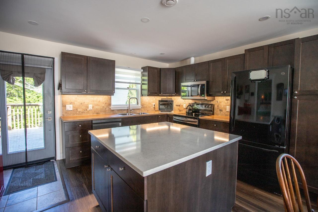 $949,900.00: 346 Lakecreast Drive, Middle Sackville
