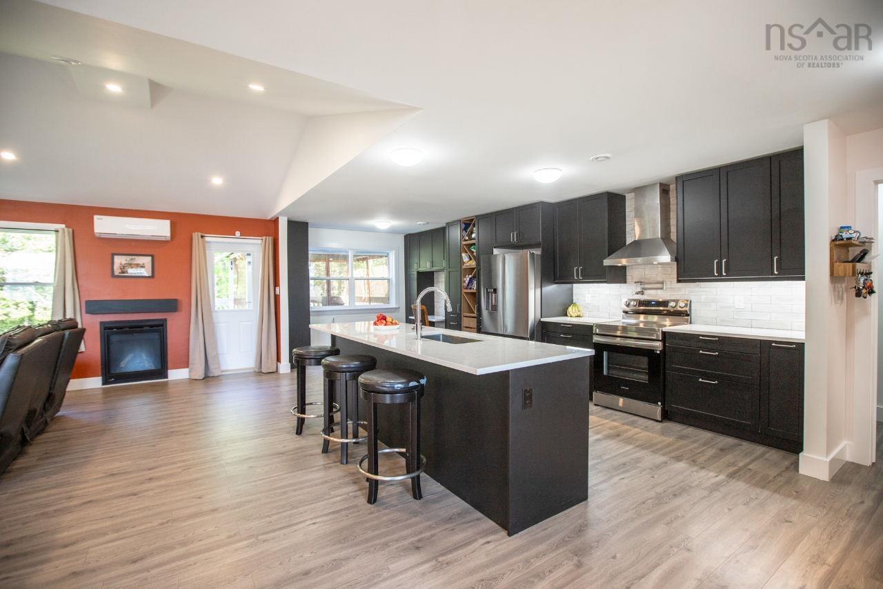 $949,900.00: 346 Lakecreast Drive, Middle Sackville
